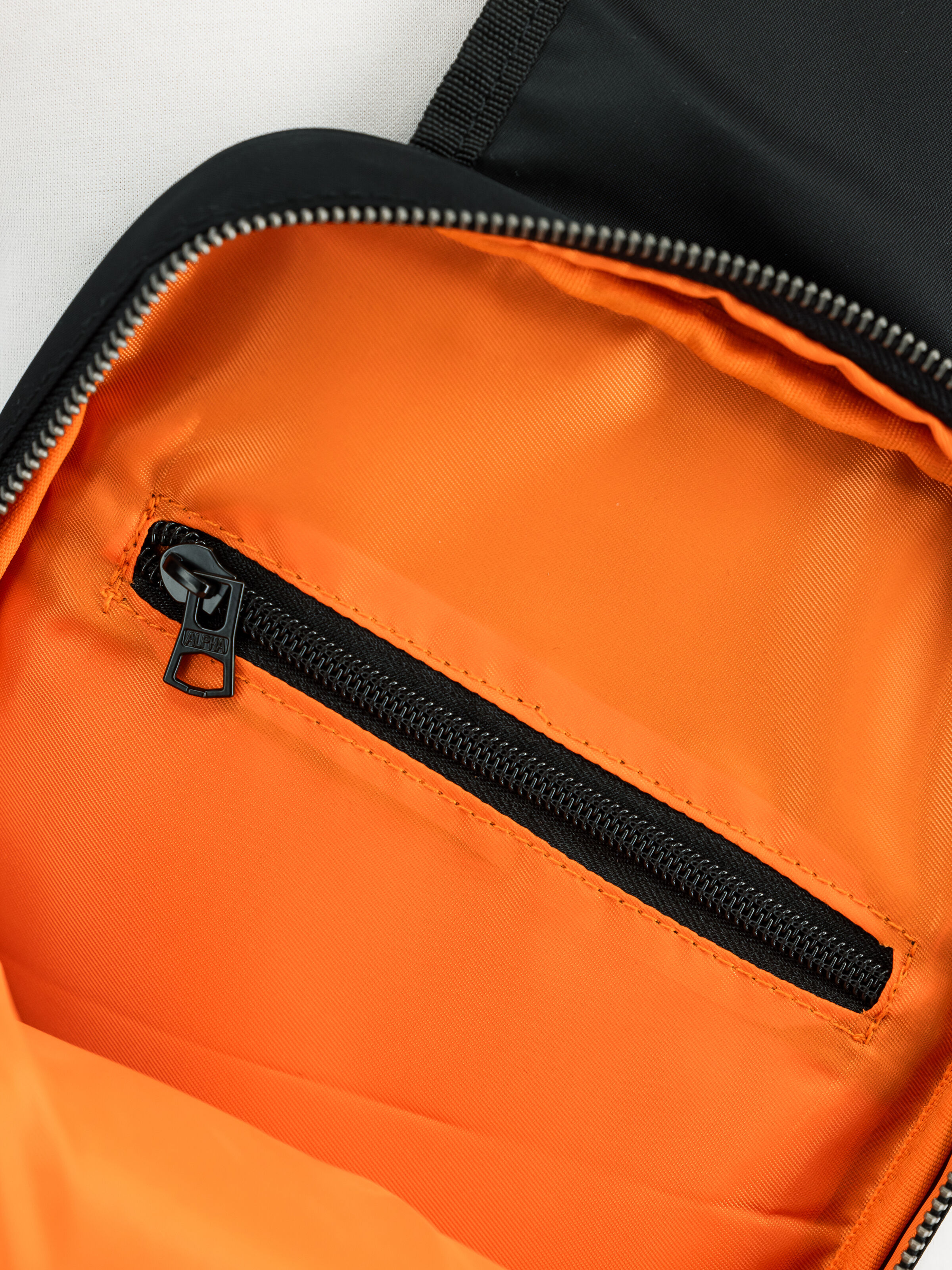 Label Sling Bag black 266944_03_3_detail_00002_219771