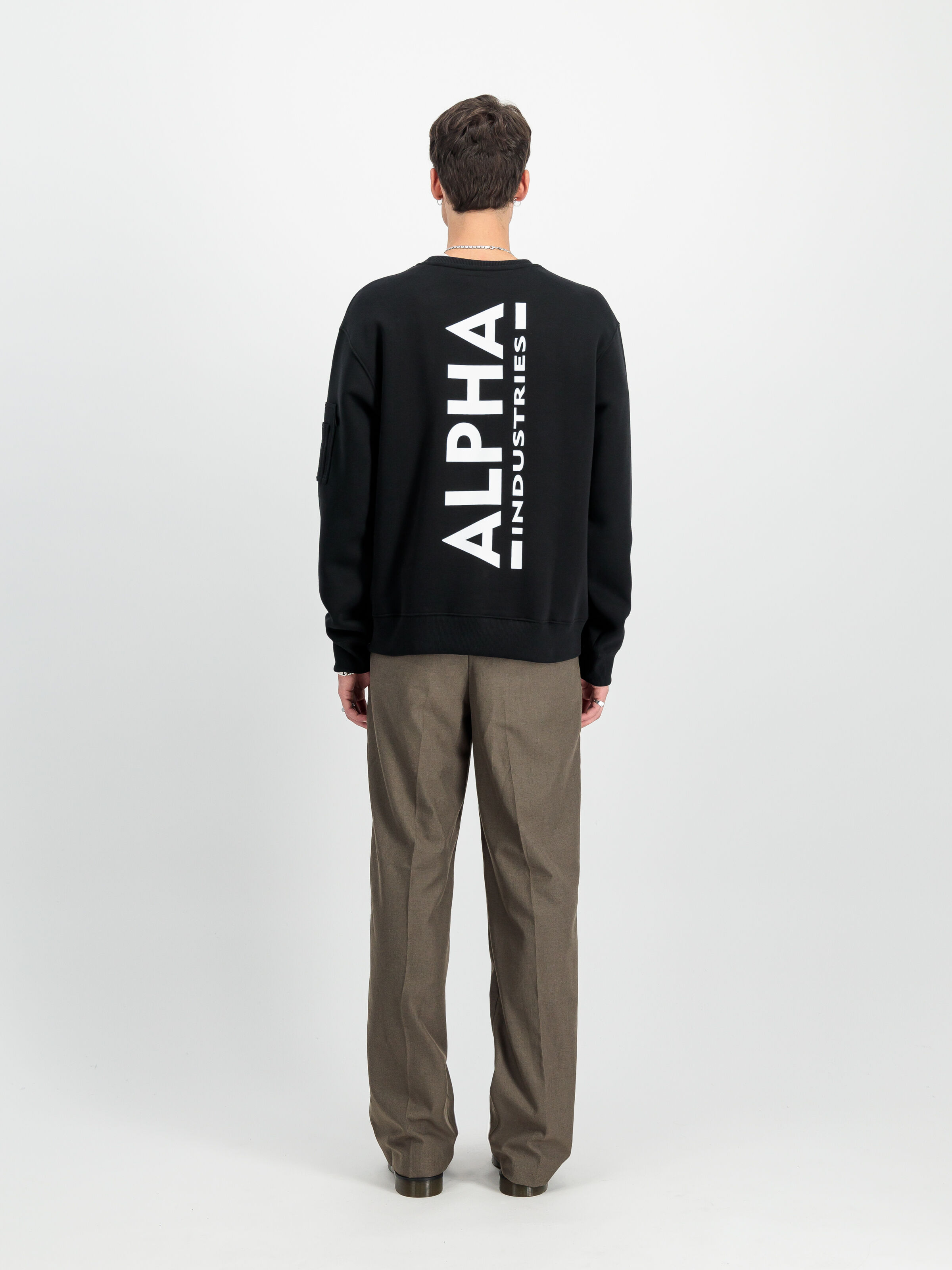 Backprint Sweatshirt black 128305_03_2_model_00002_118533