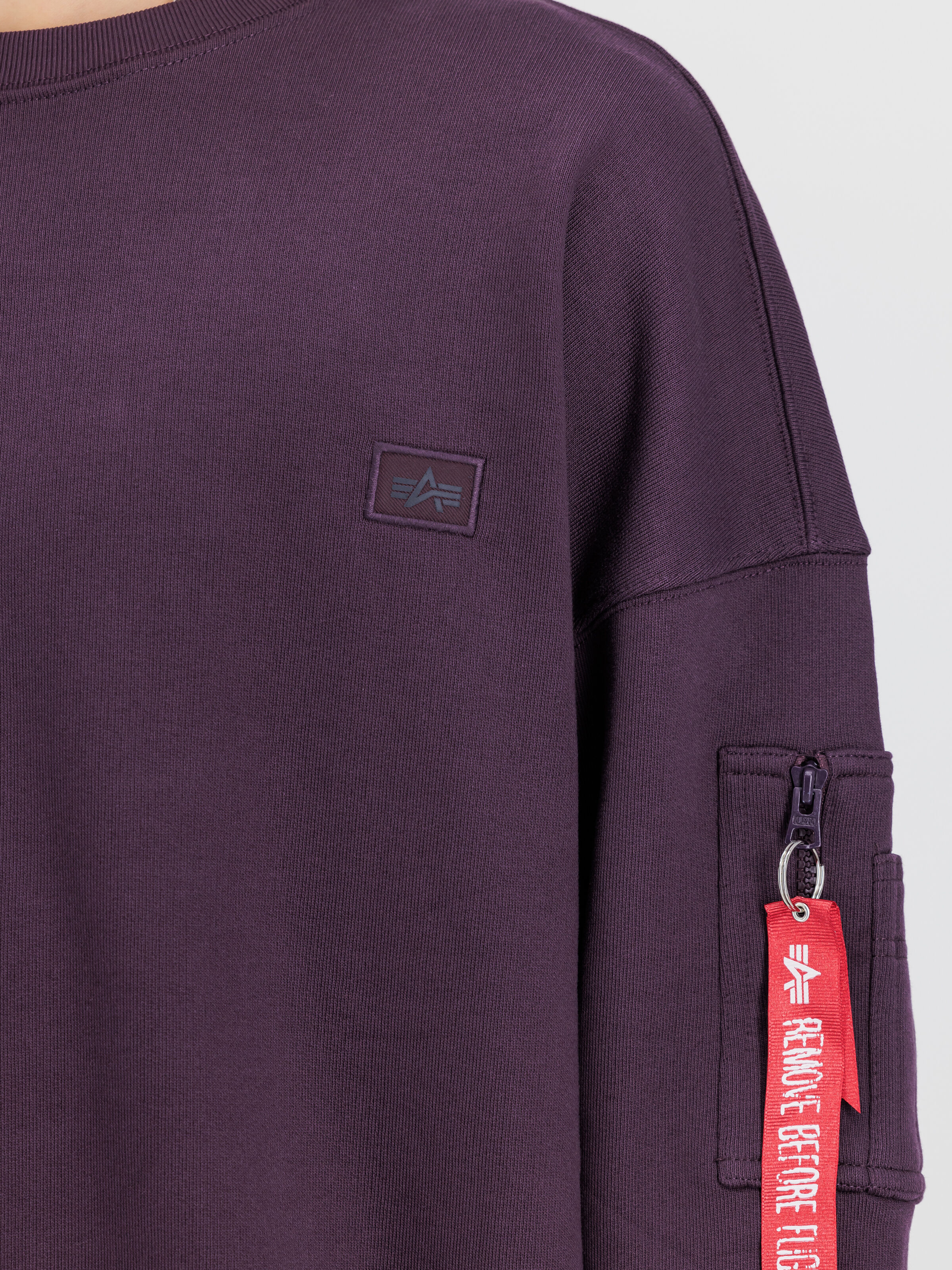 Alpha Essentials Rubber Logo Sweatshirt Plum 146303_719_3_detail_00001_106232
