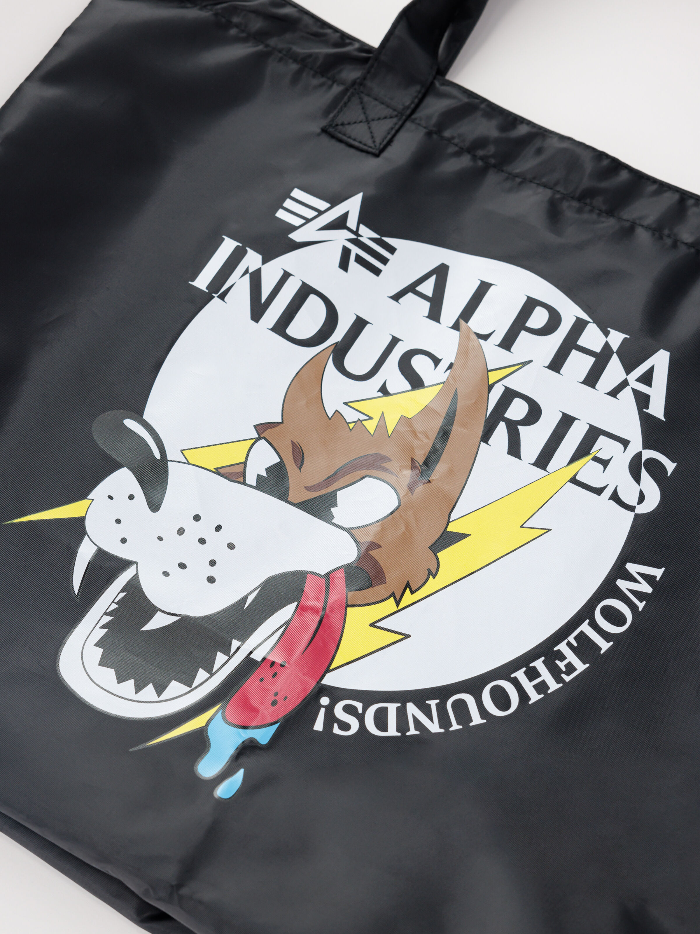 108943_03_alpha_industries_wolfhounds_zipp_shopper_003_183113