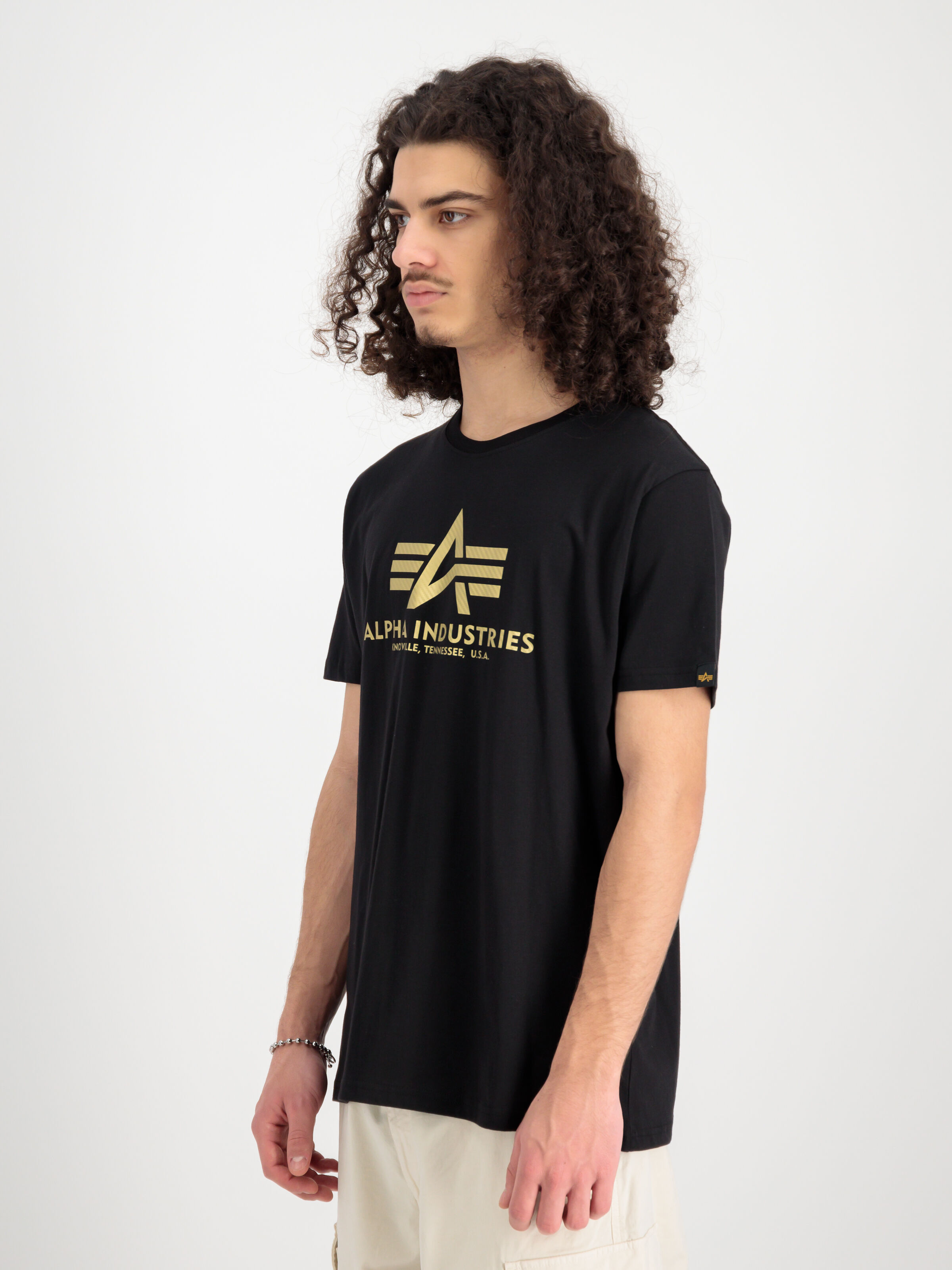 Basic Big Logo Carbon T-Shirt black/gold 100501CB_365_2_model__00003_109310