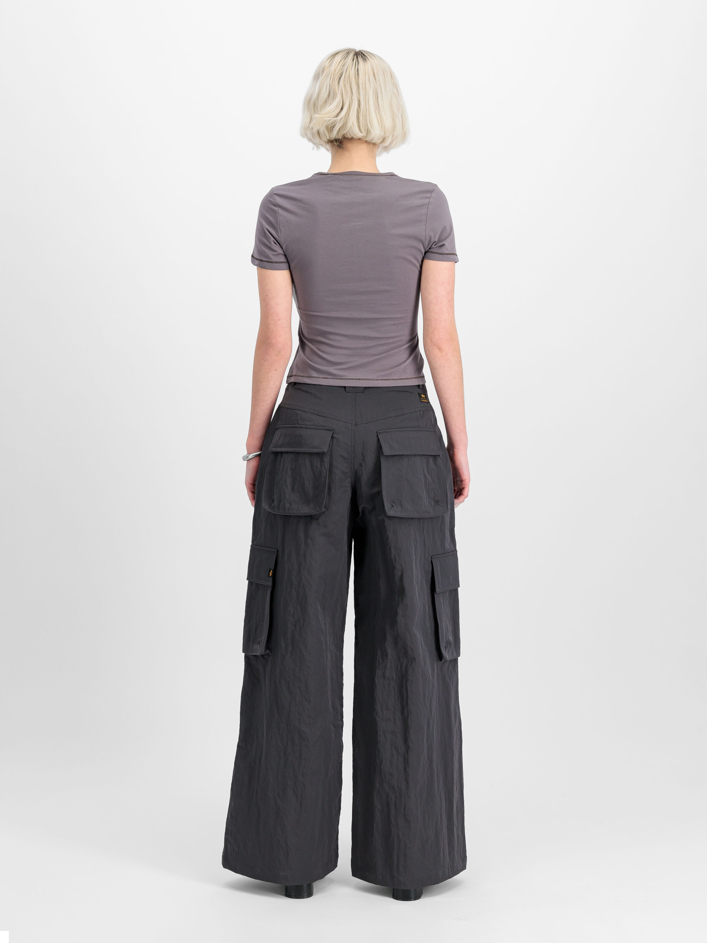 Zipped Leg Cargo Pant Women vintage grey 156021_684_2_model_00002_142867