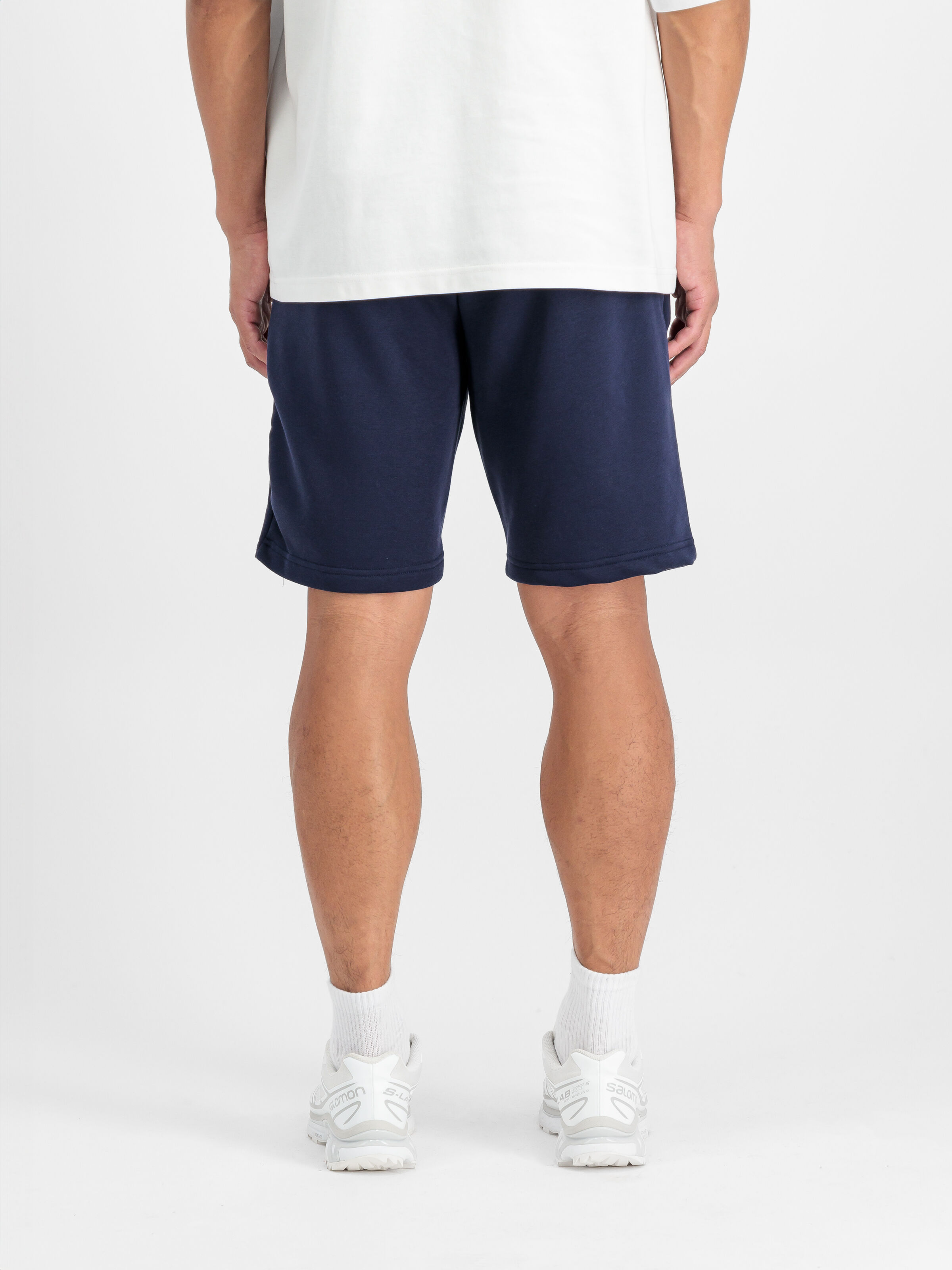 Basic Small Logo II Short ultra navy 156367_697_2_model_00005_118208