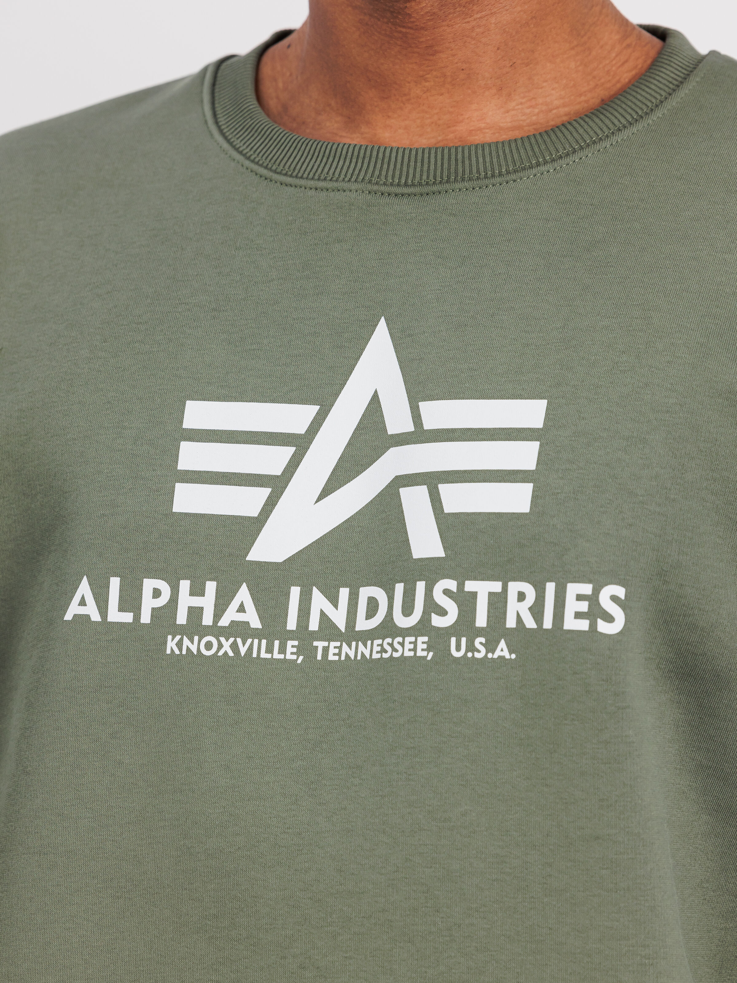 Basic Big Logo Sweatshirt dark olive 178302_142_3_detail_00001_131315