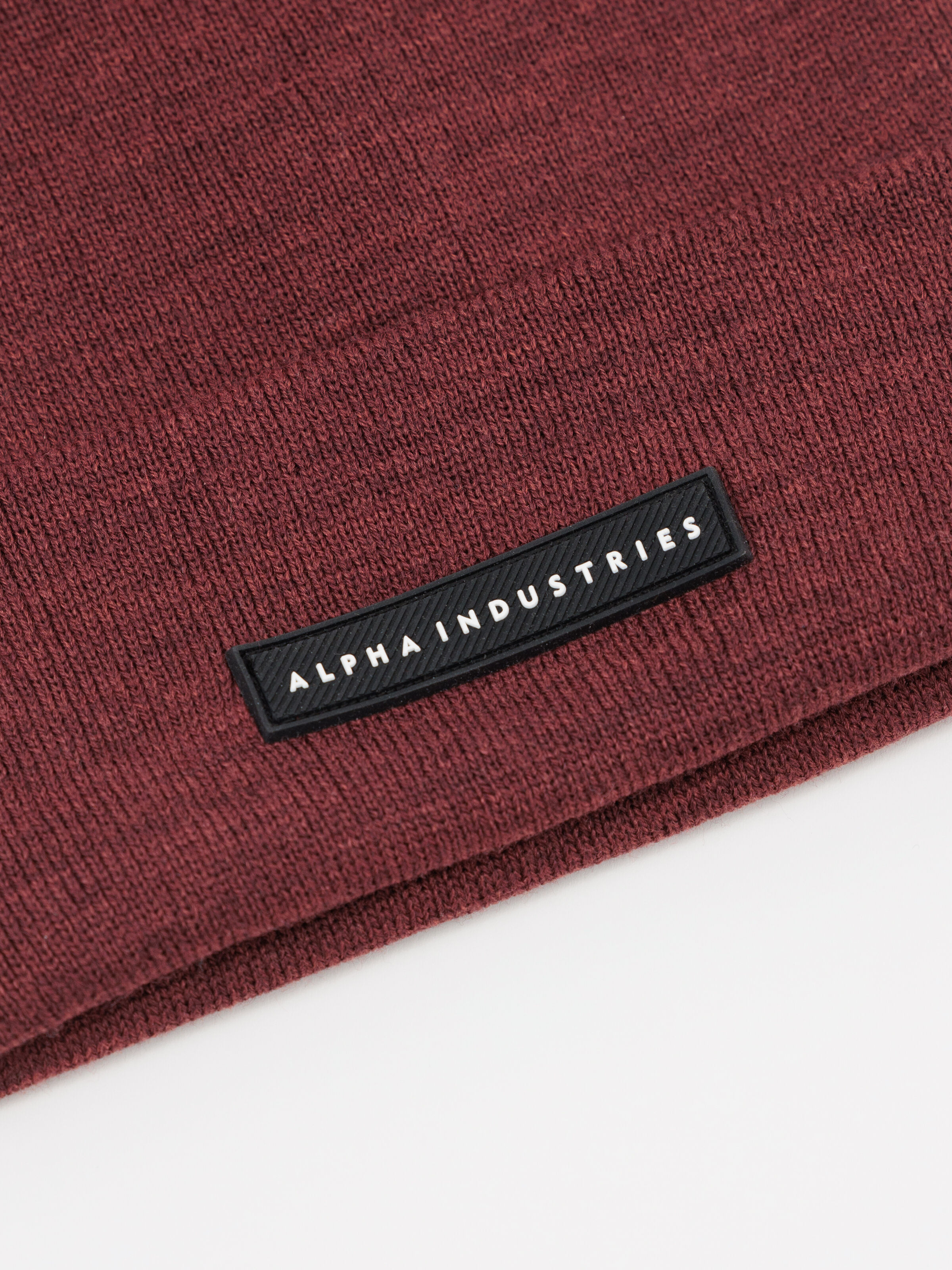 Rubber Logo Beanie dark cherry 258902_608_3_detail_00001_161806
