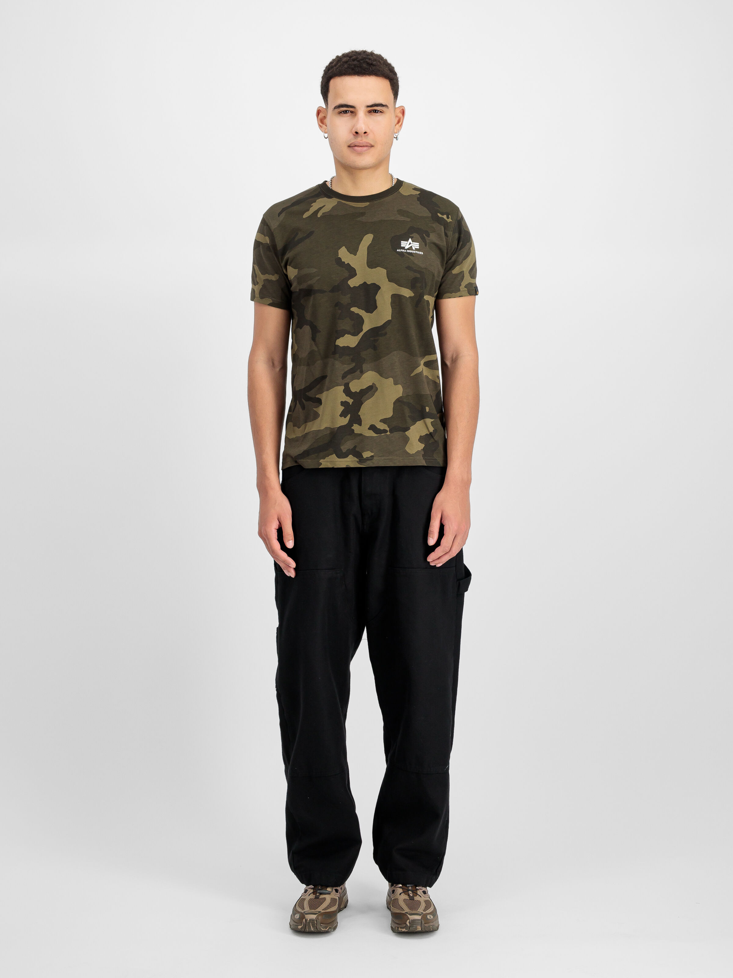 Basic Small Logo Camo T-Shirt olive camo 188505C_239_2_model_00001_183824
