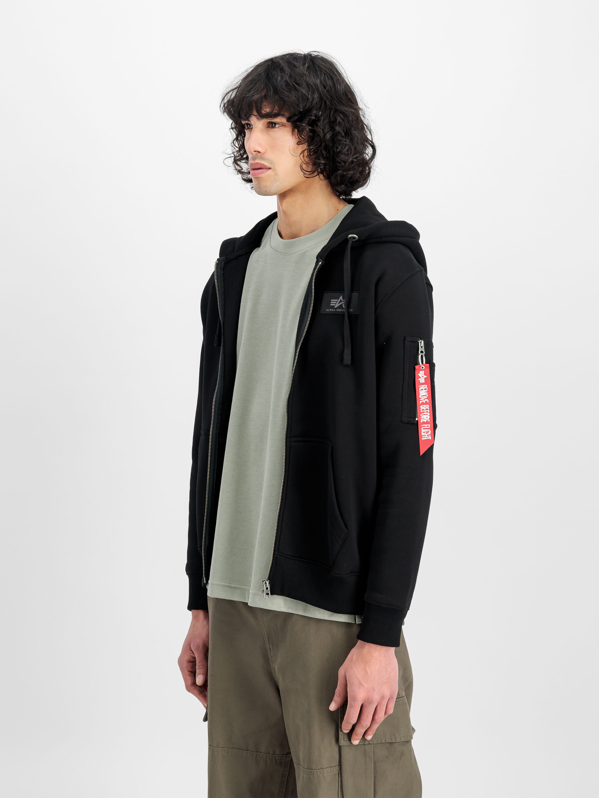 Backprint Zip Hoodie black 128342_03_2_model_00003_128761