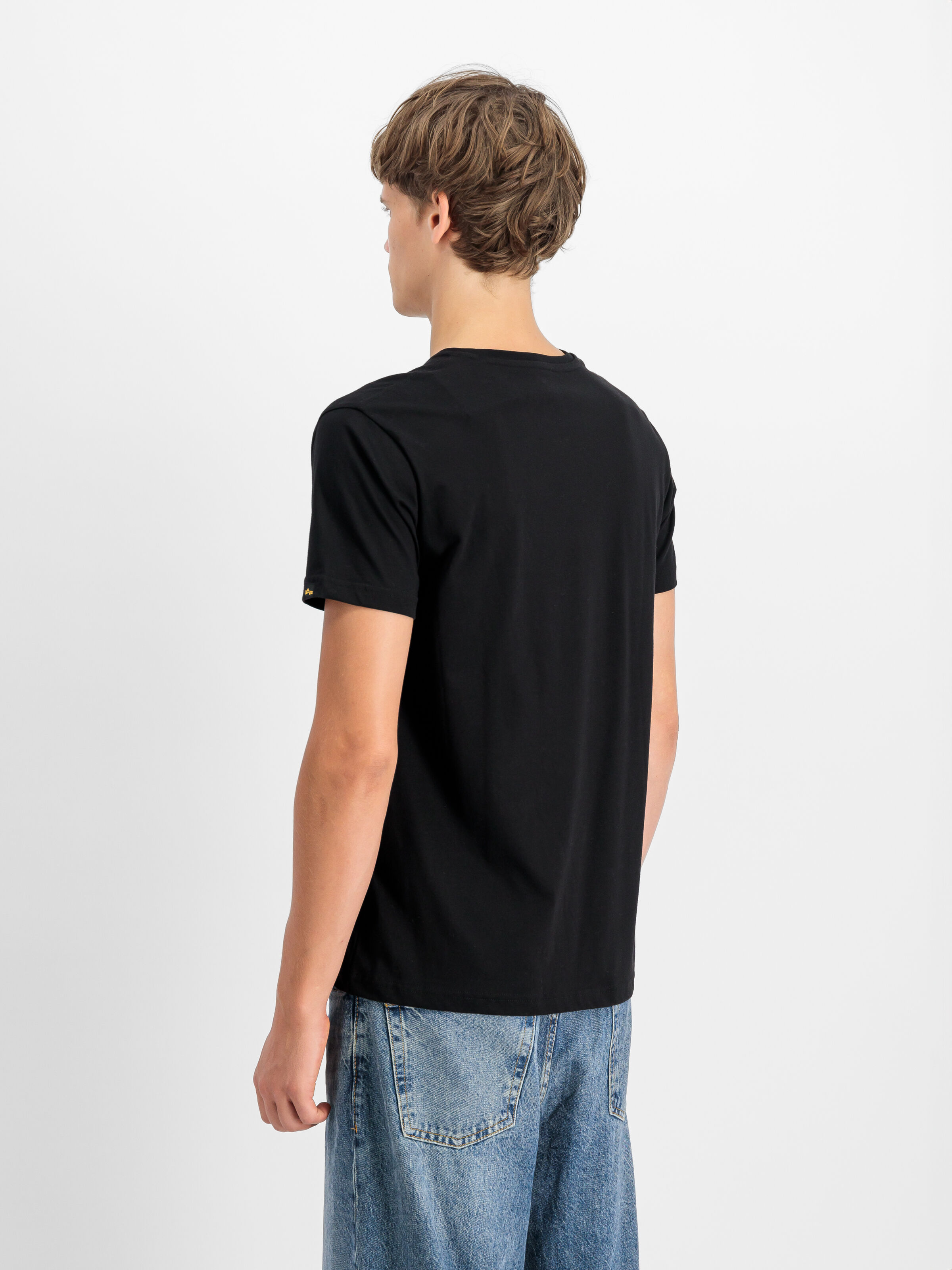 Basic Mid Logo TPU T-Shirt black/shiny gold 148525_533_2_model_00004_107097