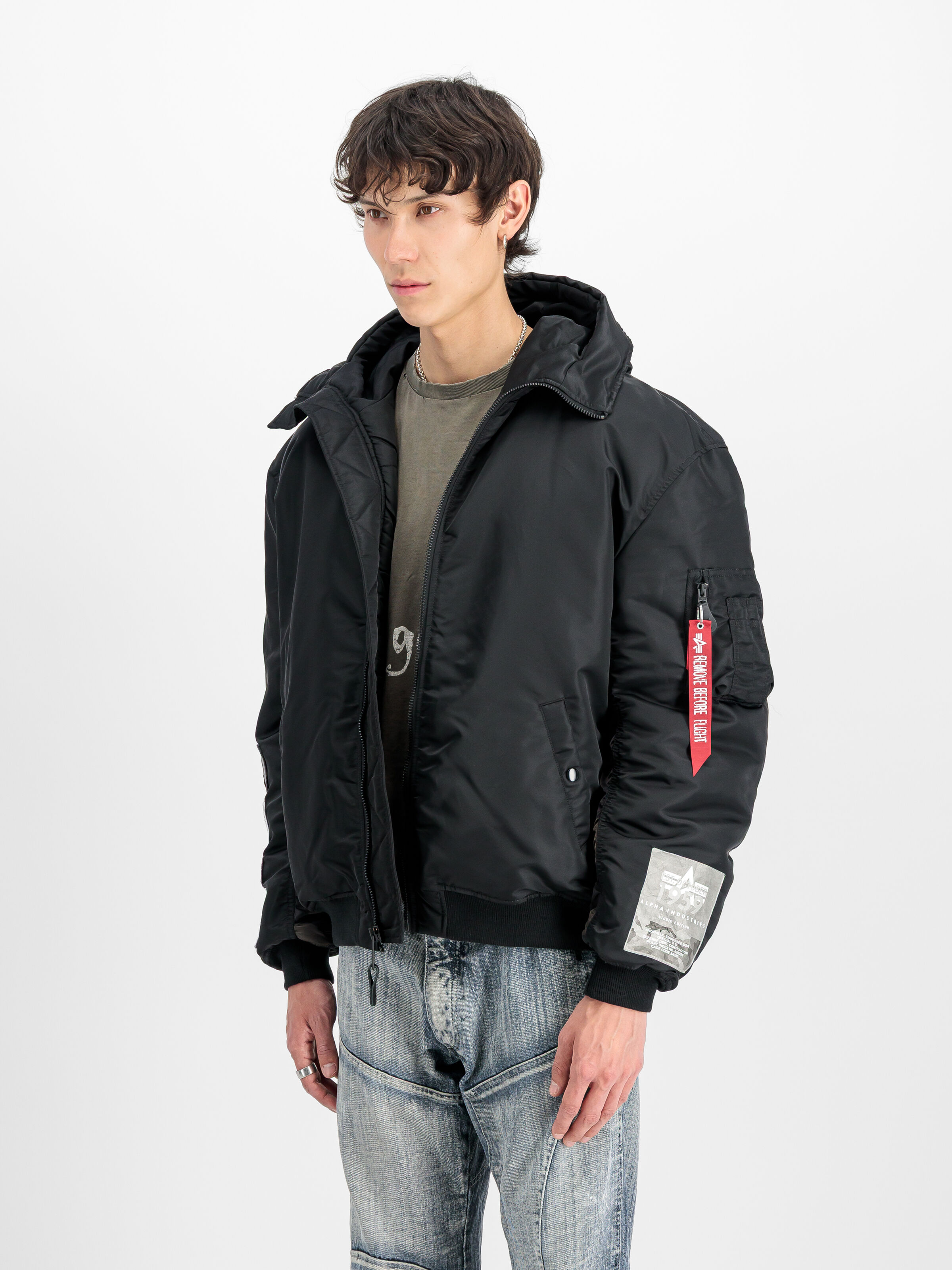 MA-1 Hooded Studio Winter Jacket black 258123_03_2_model_00002_173175