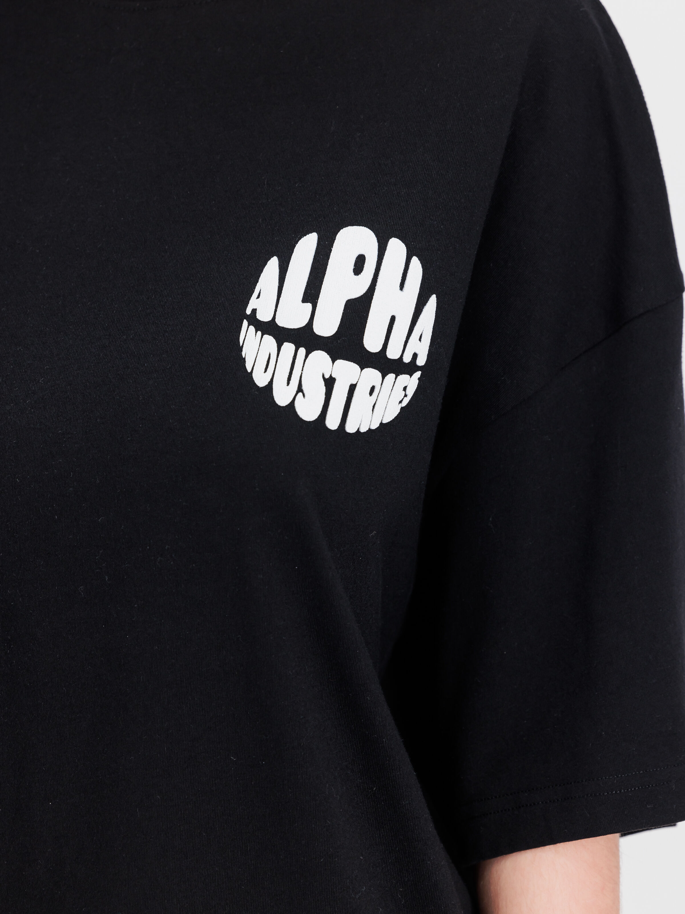 Logo Backprint T-Shirt Women black 156060_03_3_detail_00001_142117