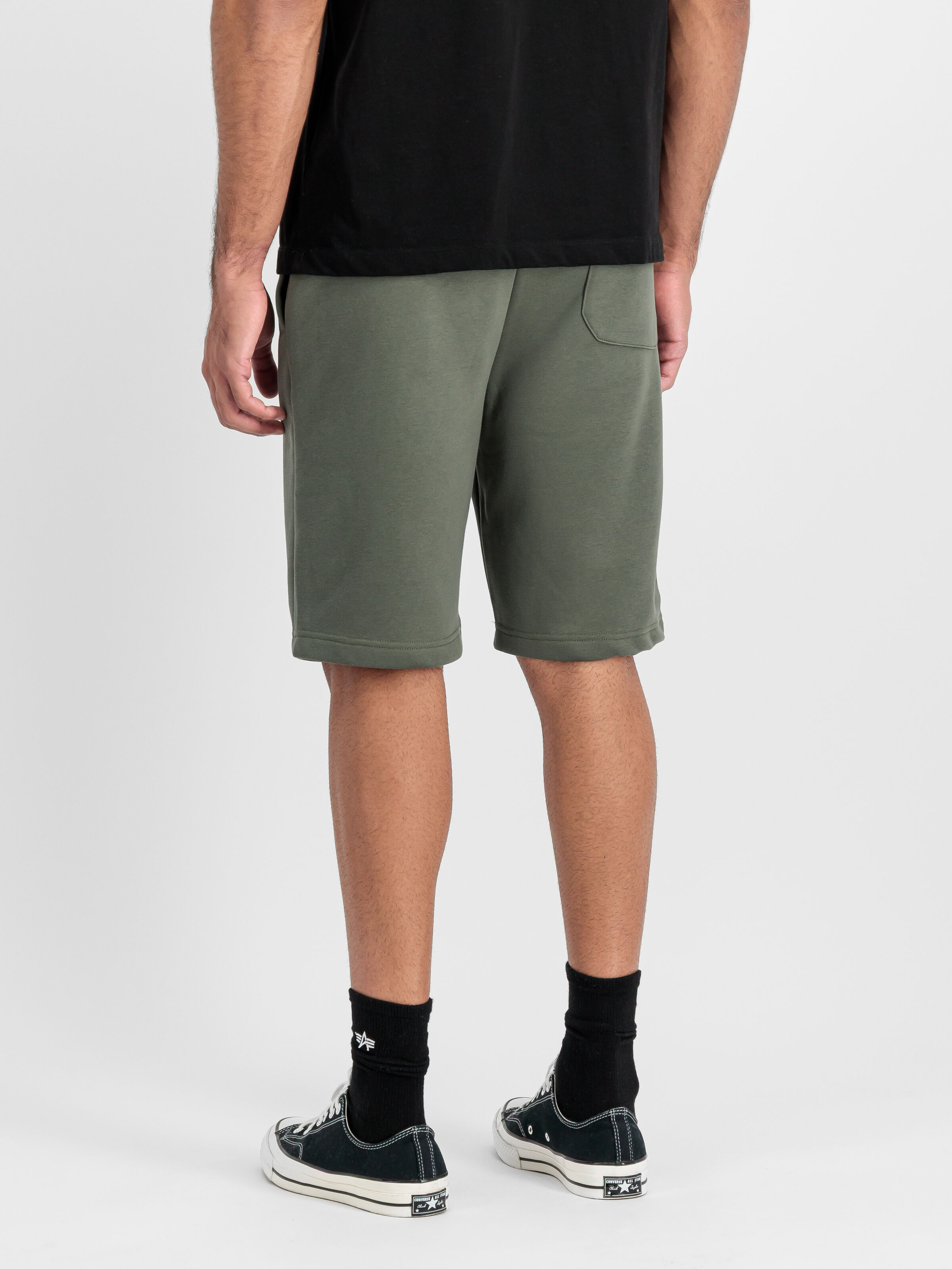 Label Jogger Short dark olive 266363_142_2_model_00003_210694