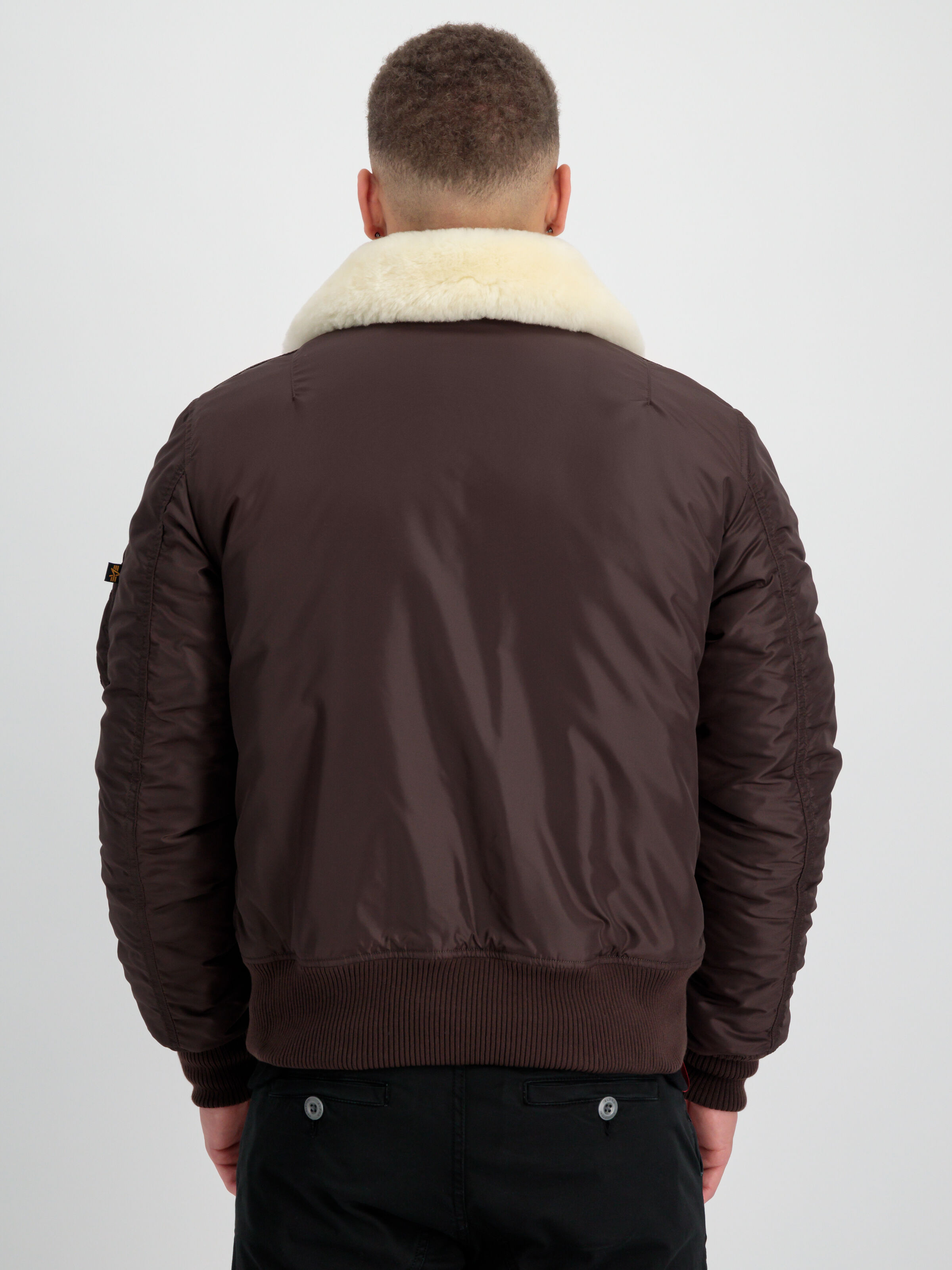 Injector III Bomber Jacket hunter brown 143104_696_alpha_industries_injector_III_00004_182900
