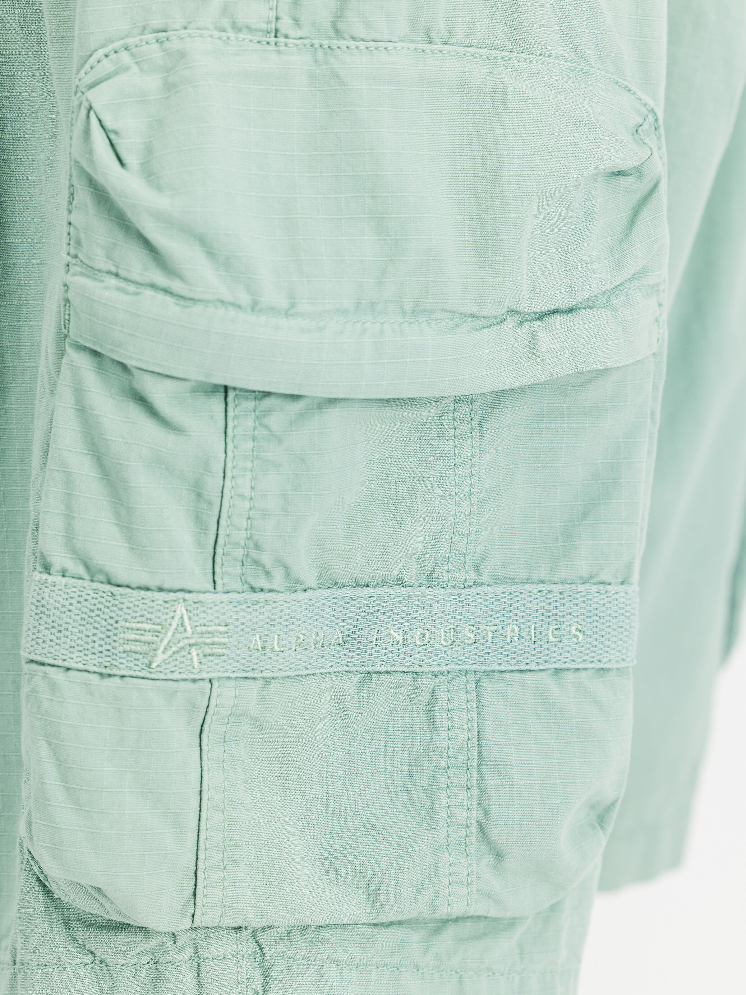 Manoeuvre Short frost green 266258_30_3_detail_00001_219460