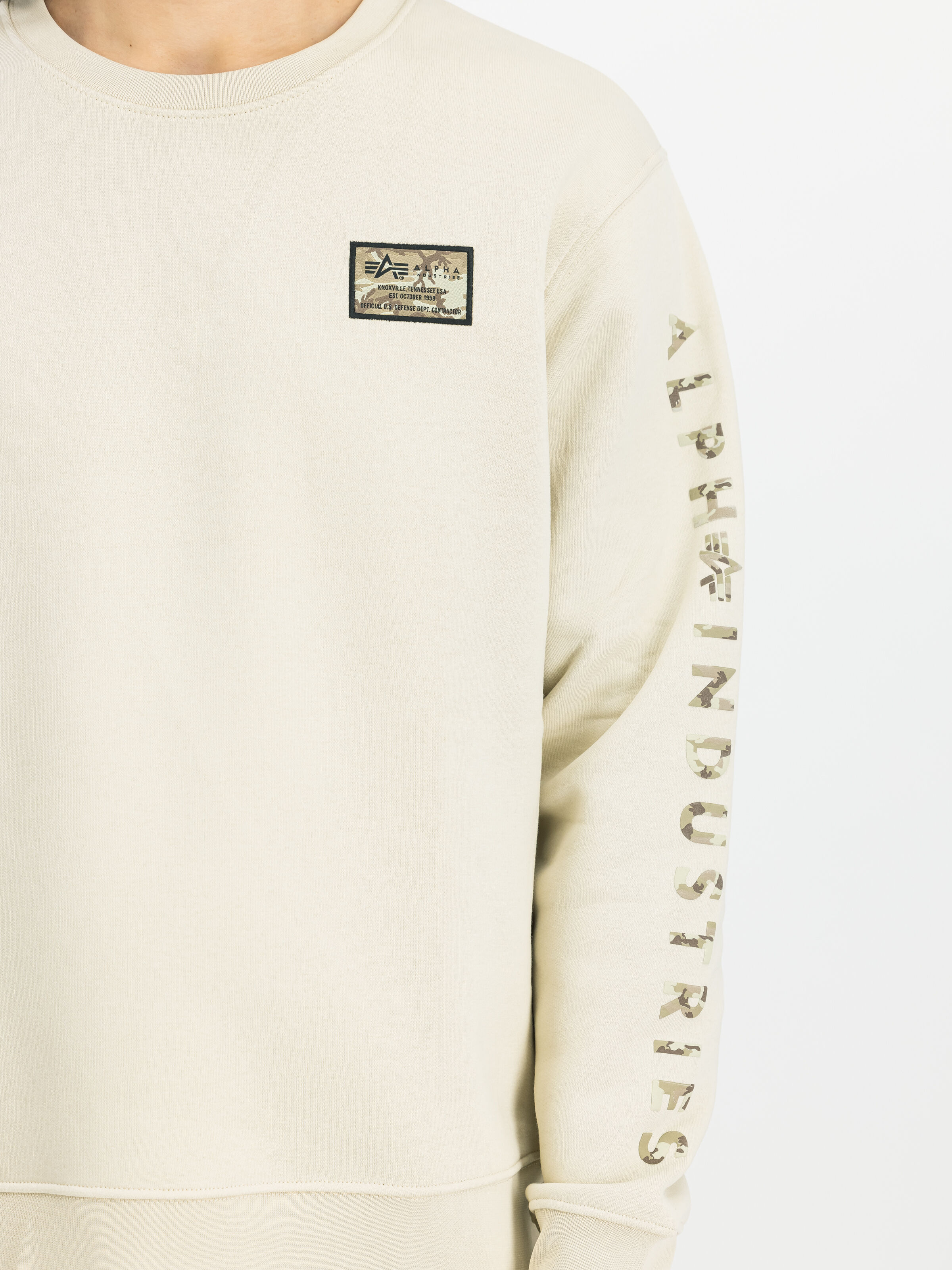 Camo Sleeve Sweatshirt vintage white 156306_300_3_detail_00001_147914