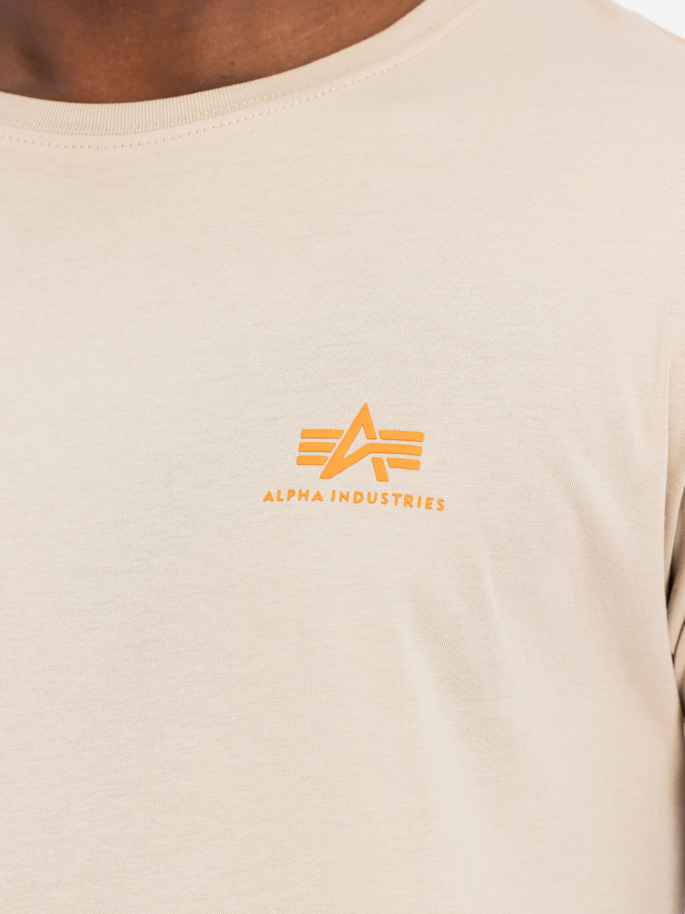 Basic Small Logo T-Shirt organic beige 188505_627_3_detail_00001_160059