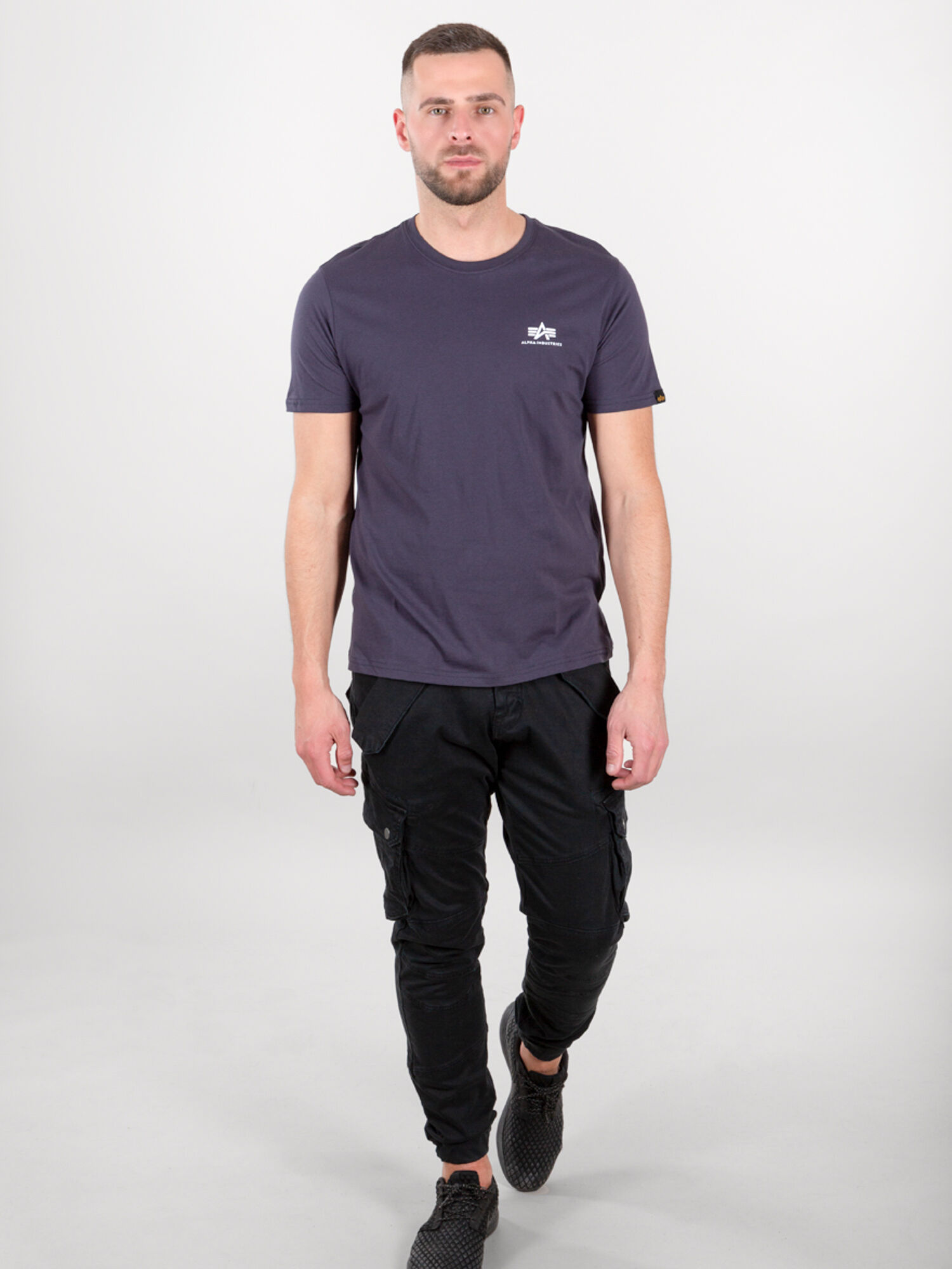 188505_466_alpha_industries_basic_t_small_logo_002_130229