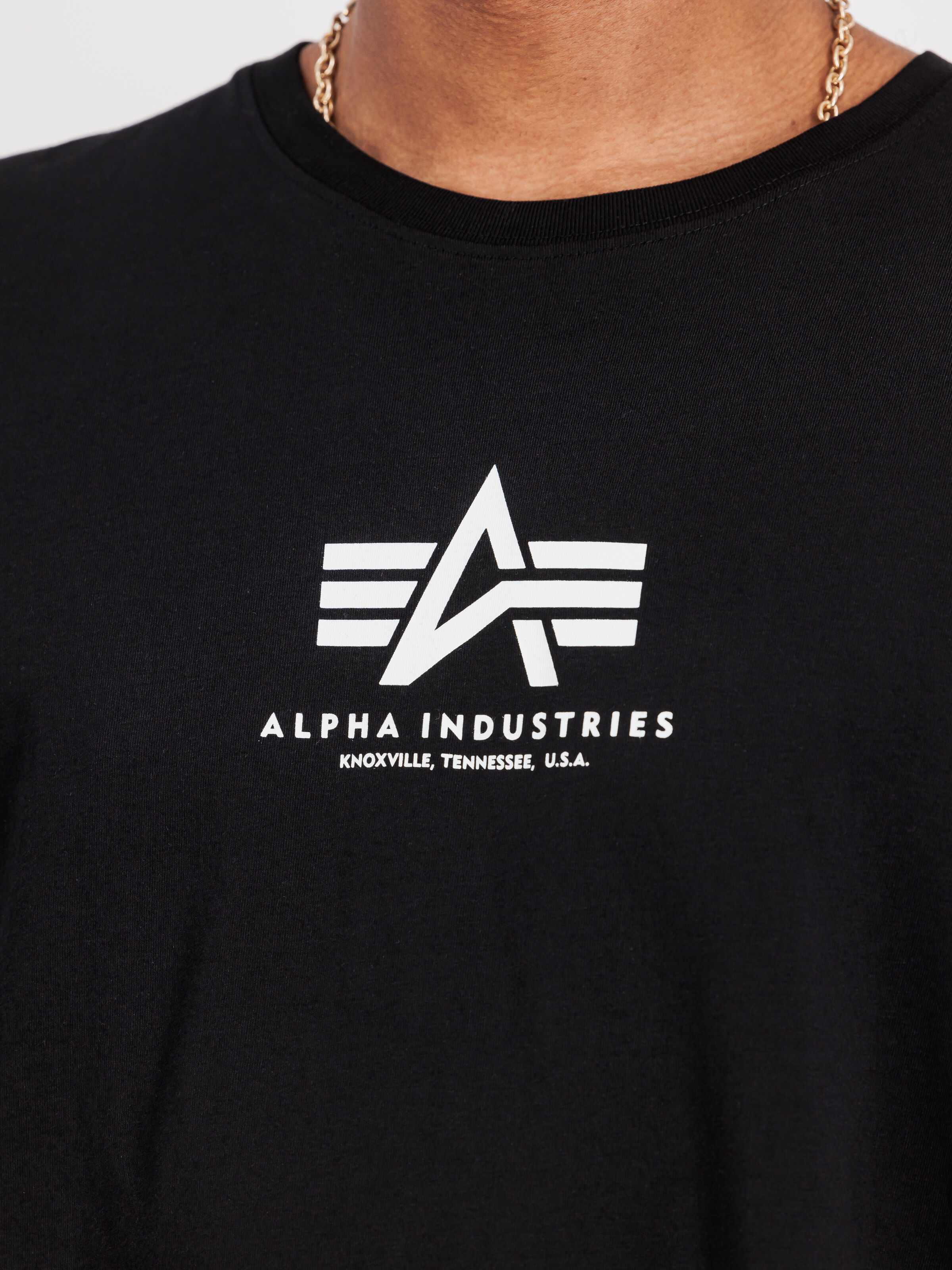 Basic Mid Logo T-Shirt black 118533_03_3_detail_00001_130737