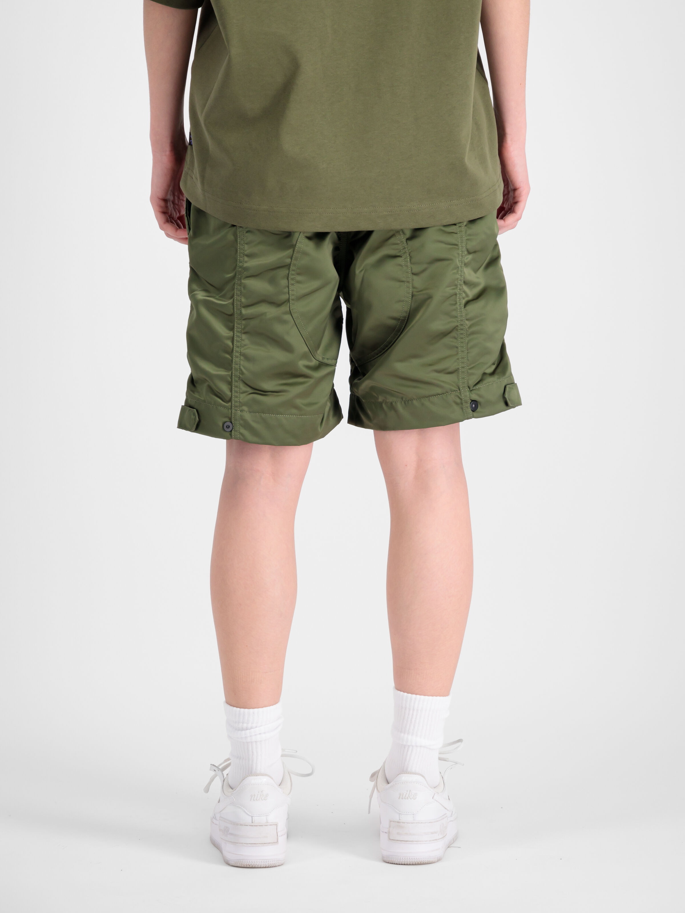 Nylon UV Short sage-green 146253UV_01_2_model_00005_103039