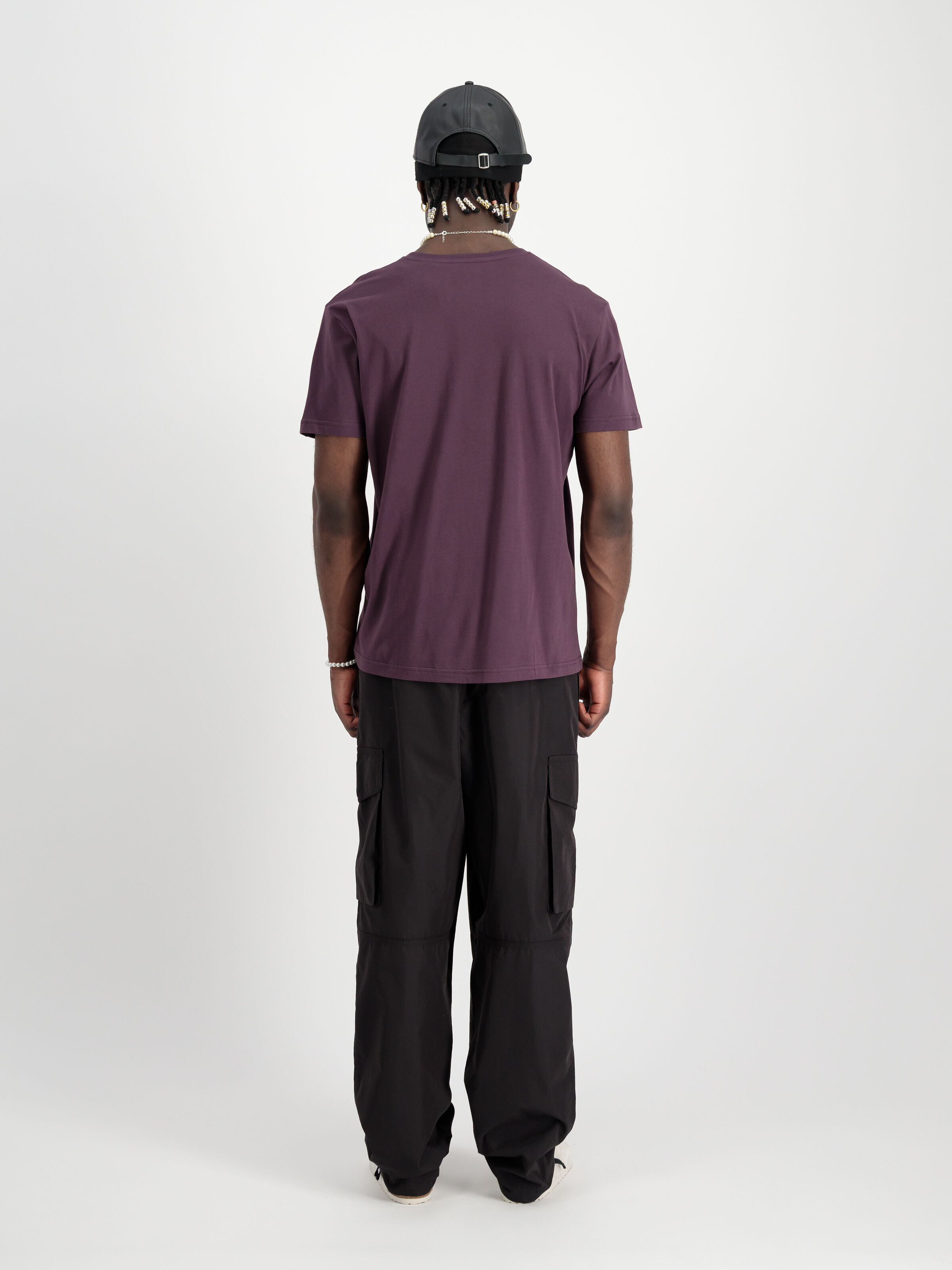 Basic Small Logo T-Shirt Plum 188505_719_2_model_00002_97241