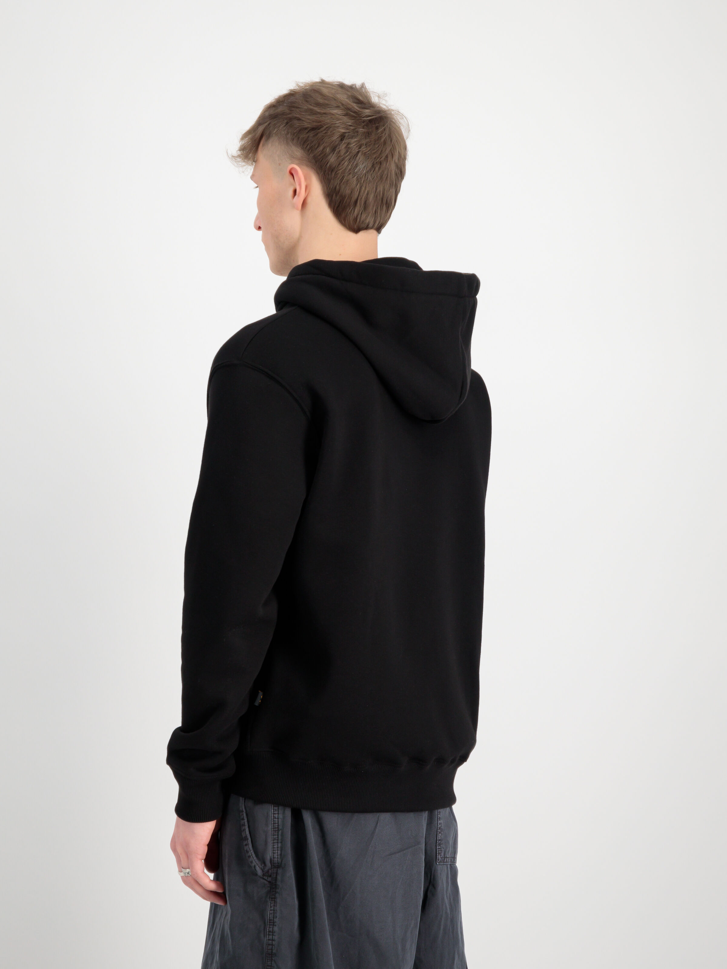 Basic Carbon Hoodie black/gold 146343_365_2_model_00004_129855