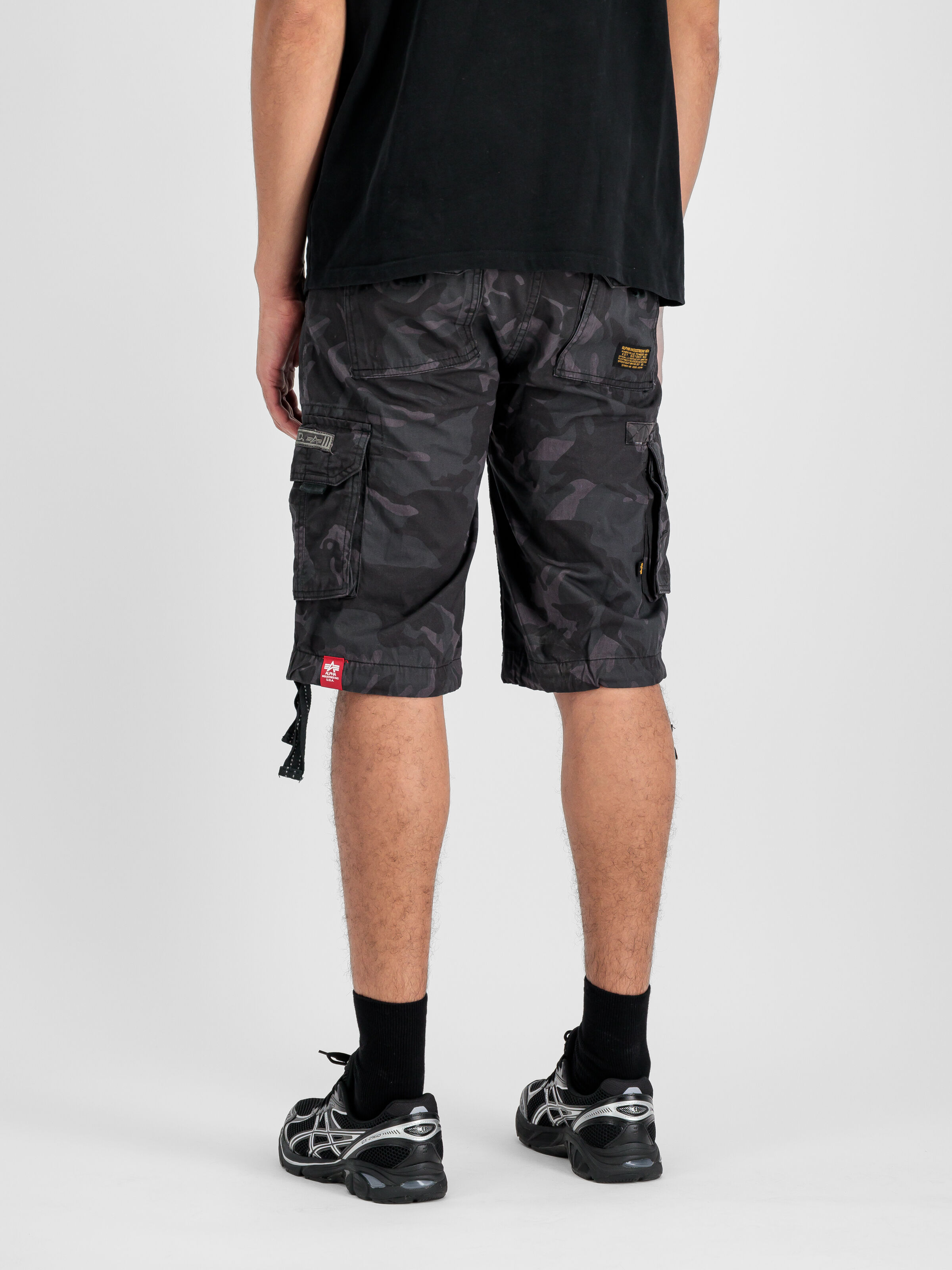 Jet Camo Short black camo 191200C_125_2_model_00003_183749