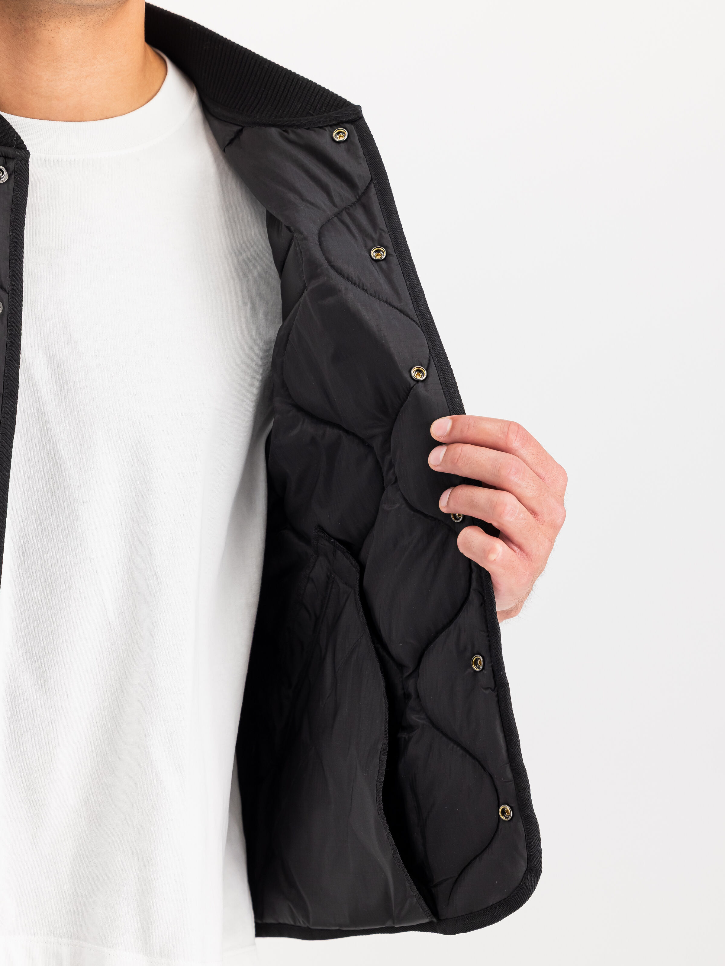 Q-1 Vest black 266107_03_3_detail_00002_214184