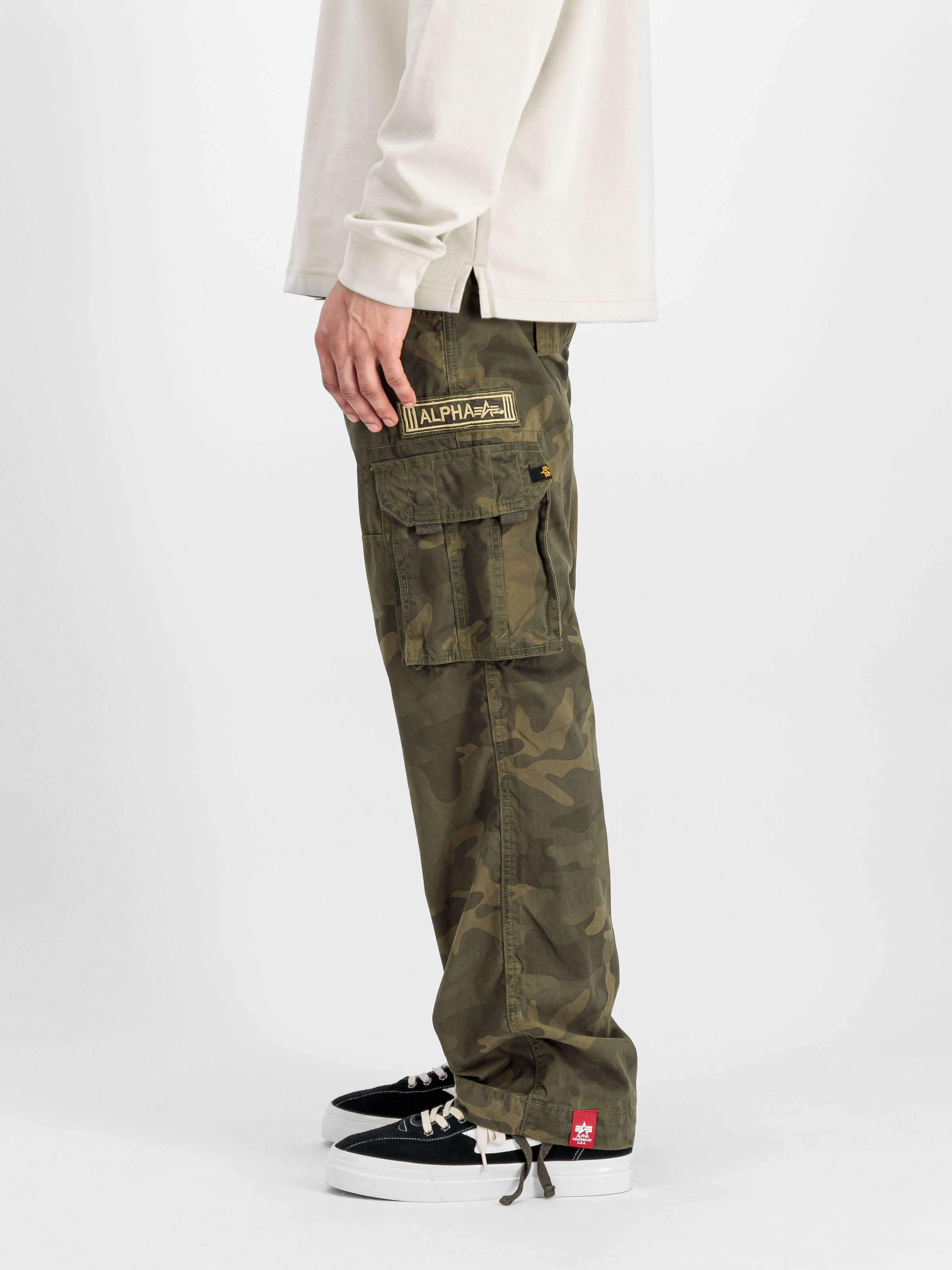 Jet Camo Pant olive camo 101212C_239_2_model_00004_125131