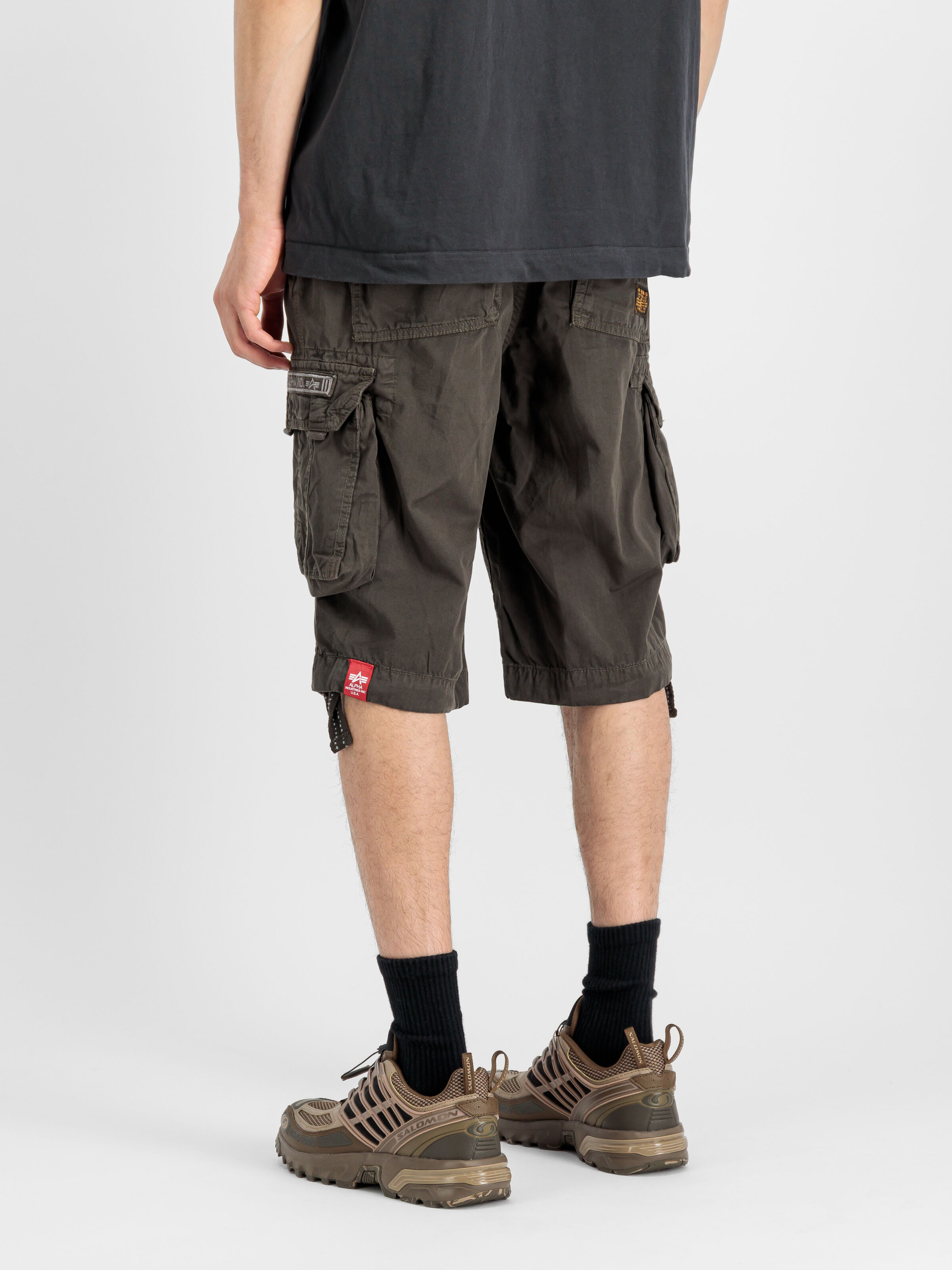 Jet Short greyblack 191200_136_2_model_00003_155679