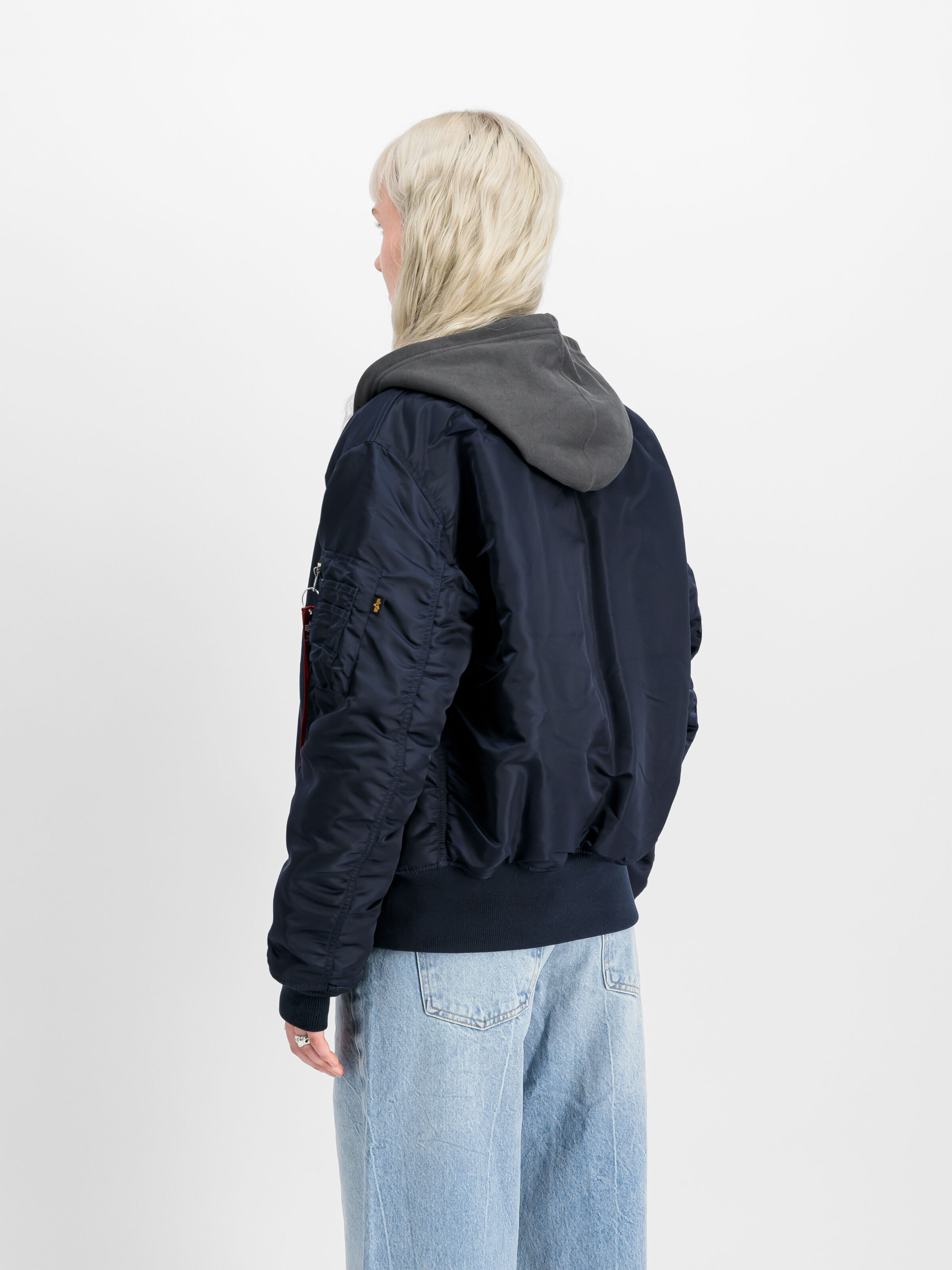 MA-1 Heritage Bomber Jacket rep.blue 100101_07_2_model_00004_100972