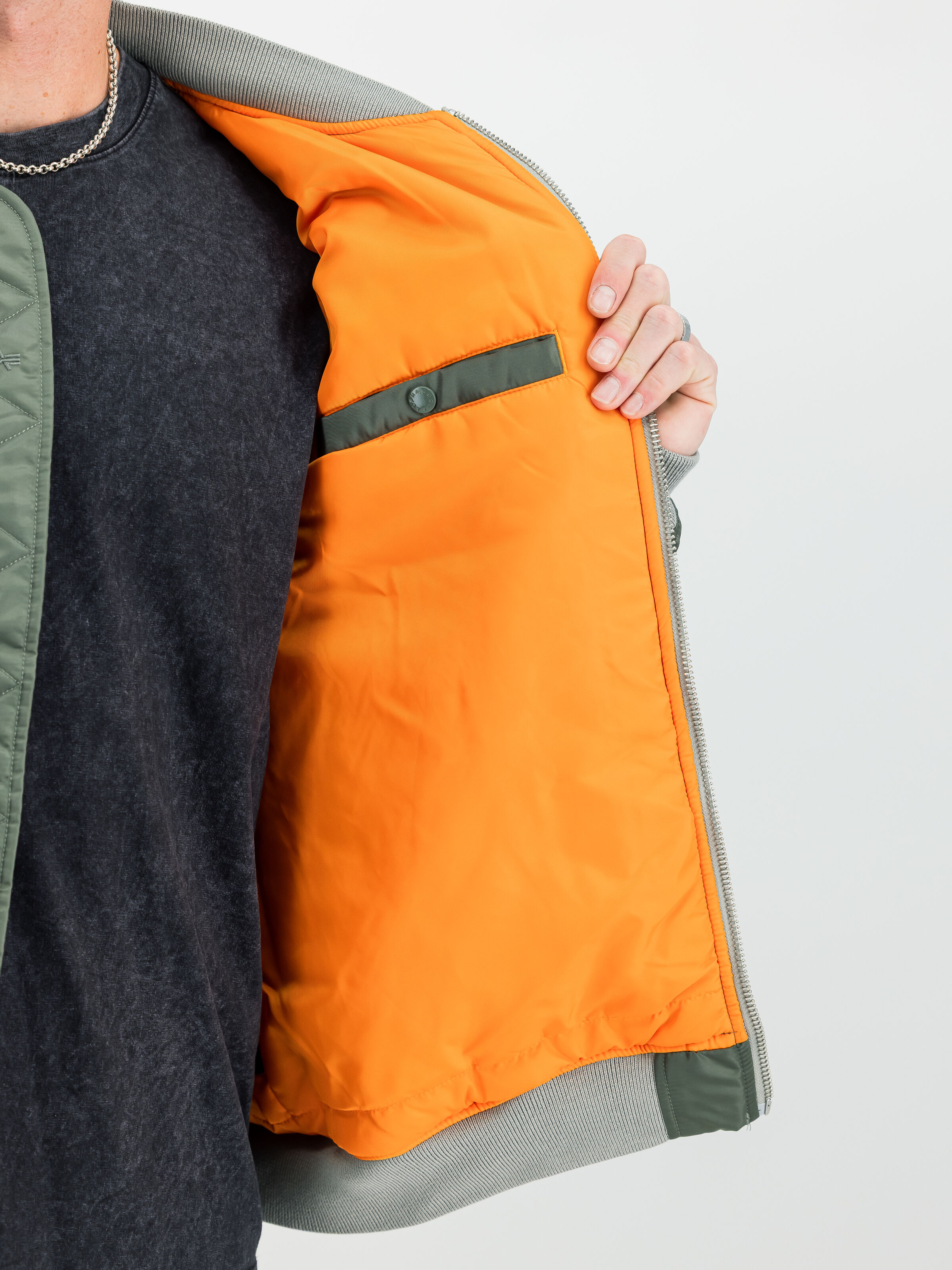 MA-1 CS Bomber Jacket vintage green 136136_432_3_detail_00002_188338