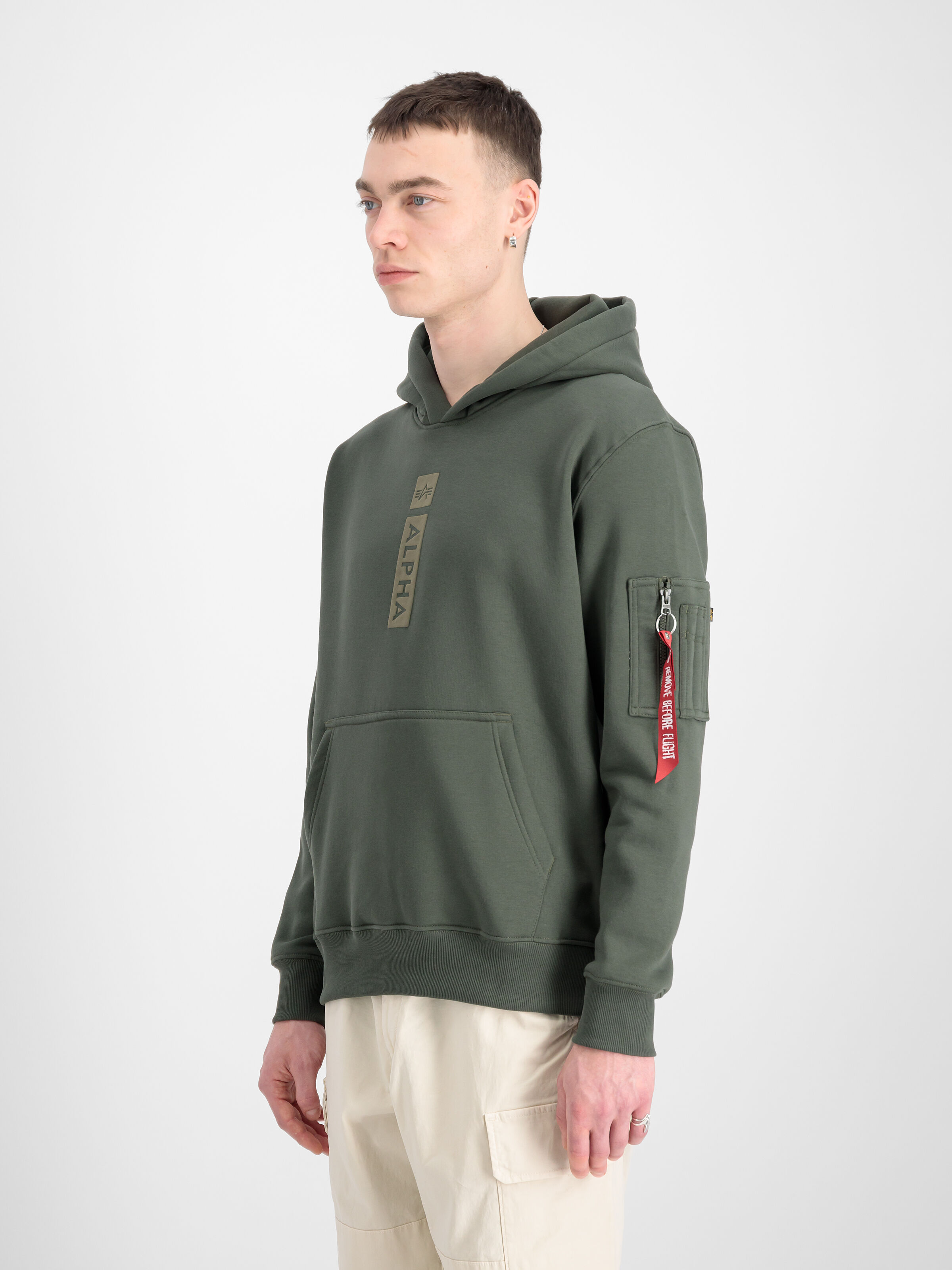 Alpha Puff Print Hoodie dark olive 146338_142_2_model_00003_118702
