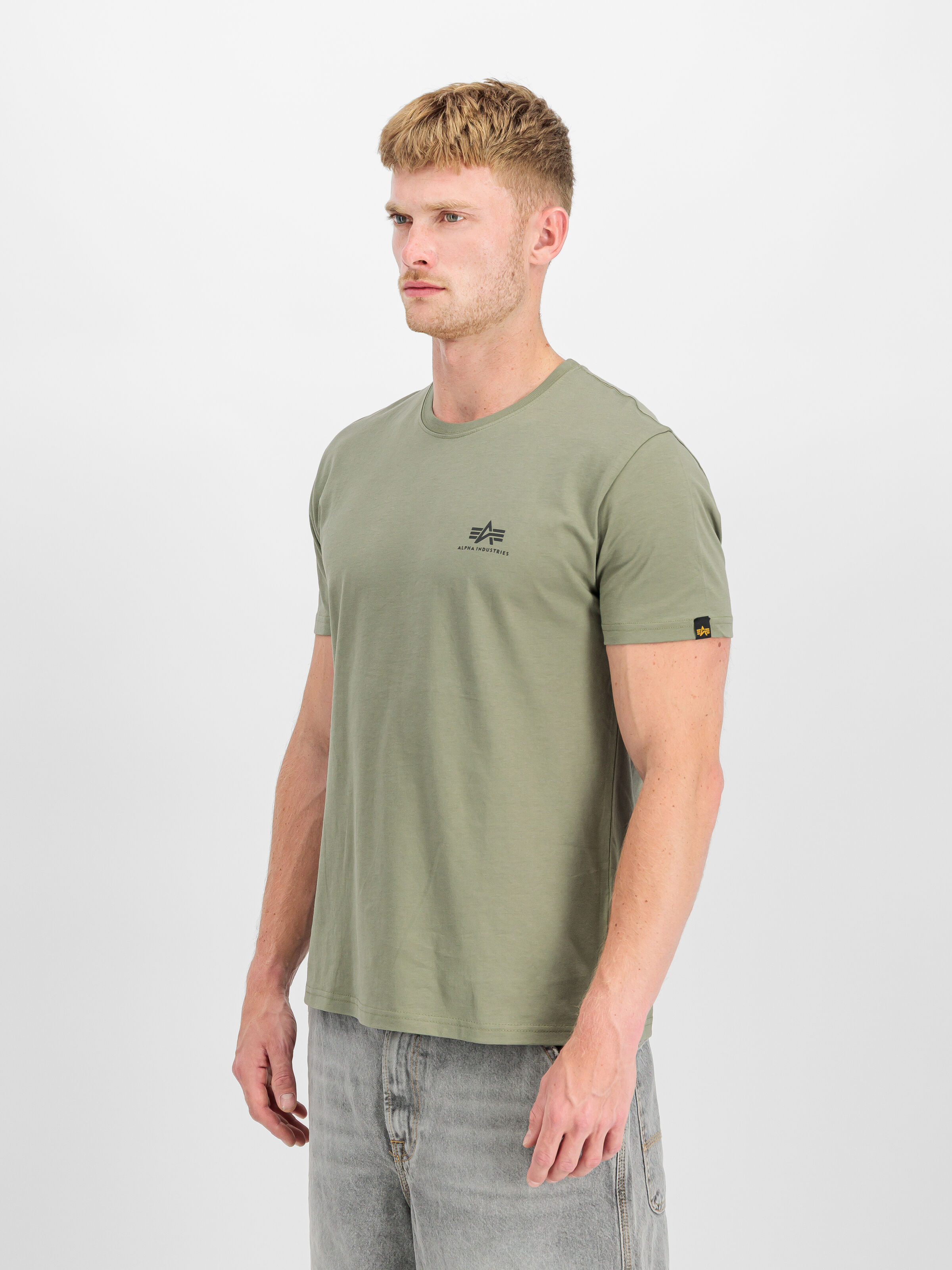 Backprint T-Shirt olive/black 128507_154_2_model_00002_191038