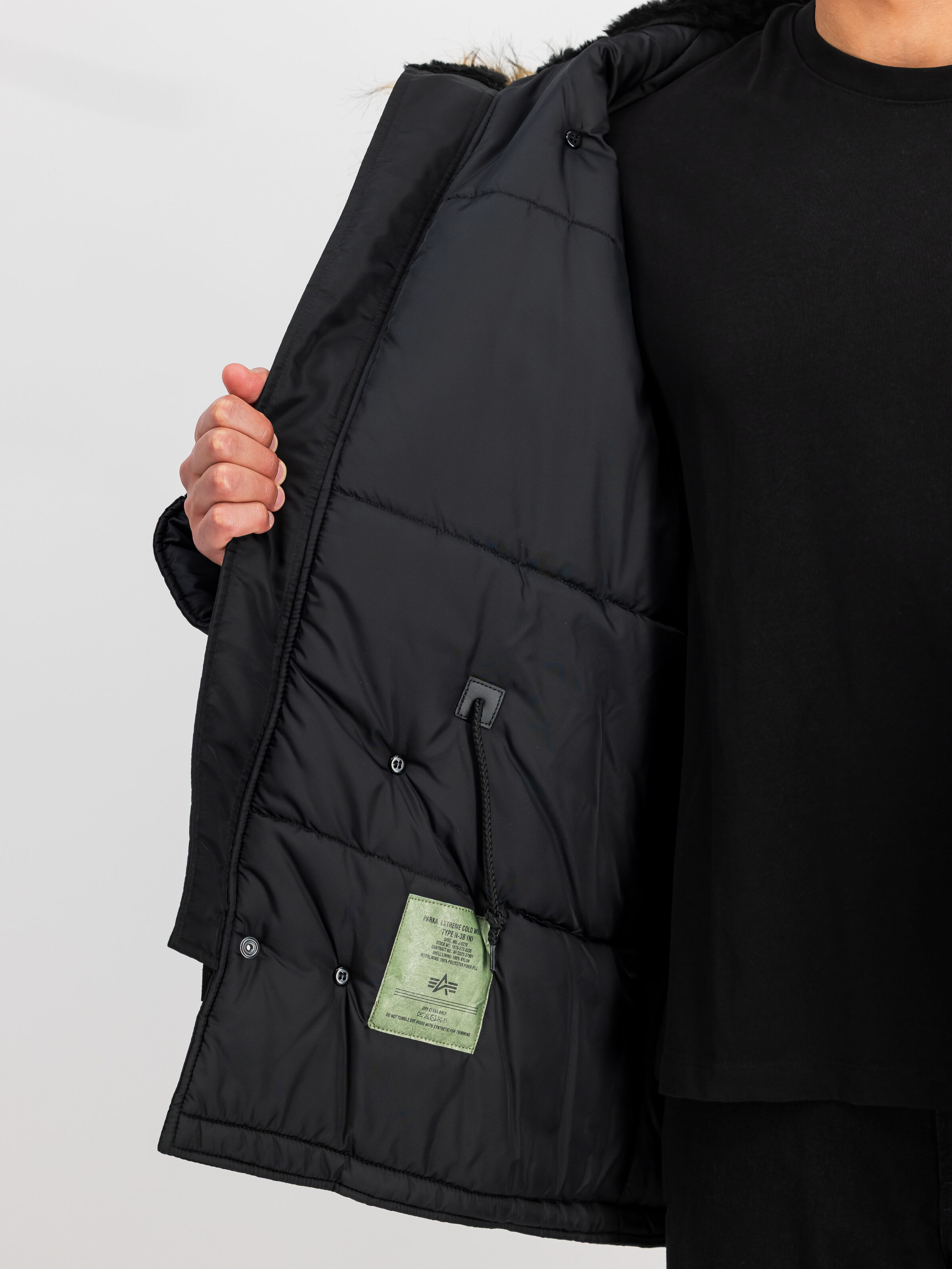 N-3B Heritage Winter Jacket black 100106_03_3_detail_00001_199411