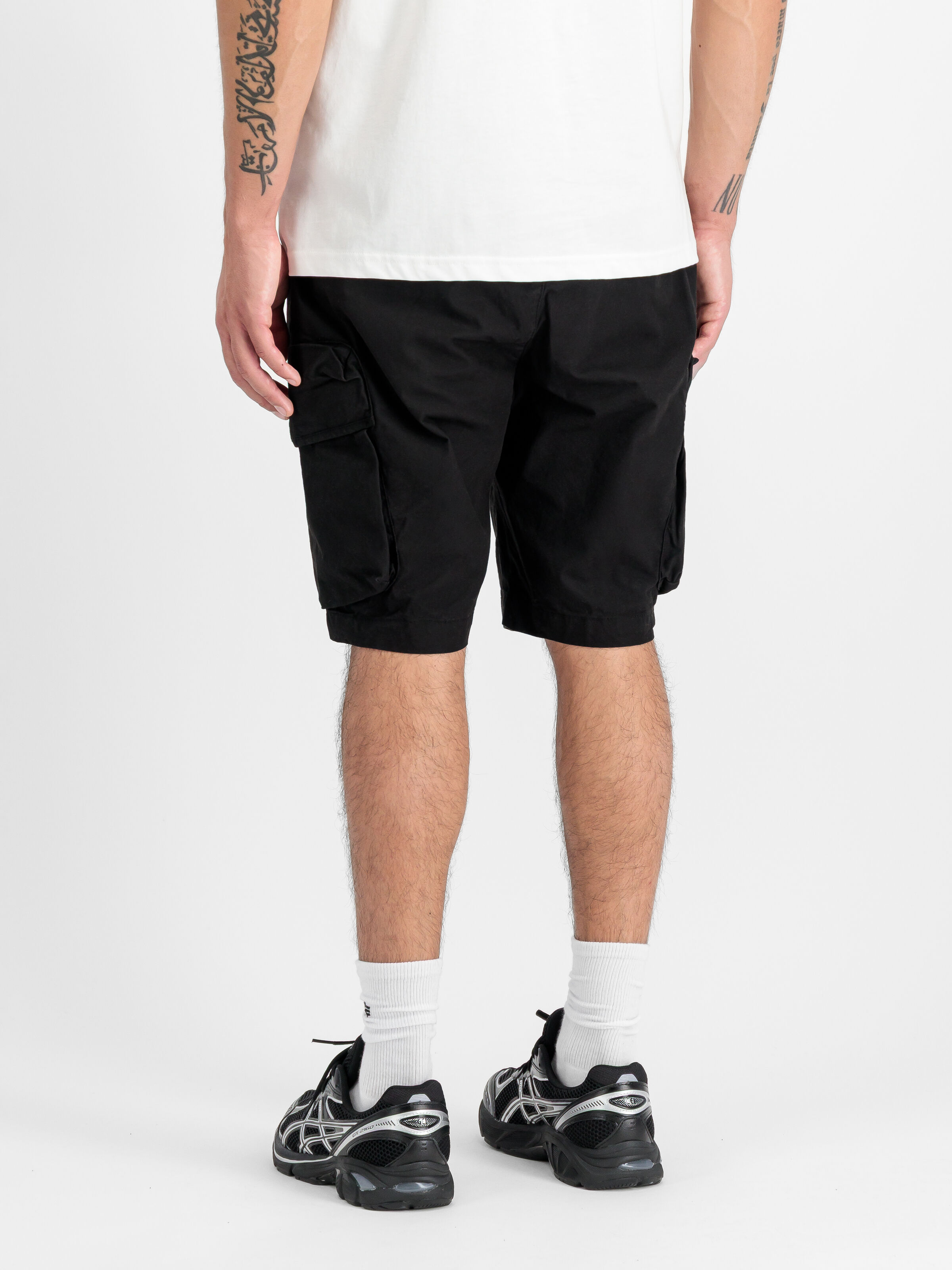 Division Short black 266259_03_2_model_00003_214985
