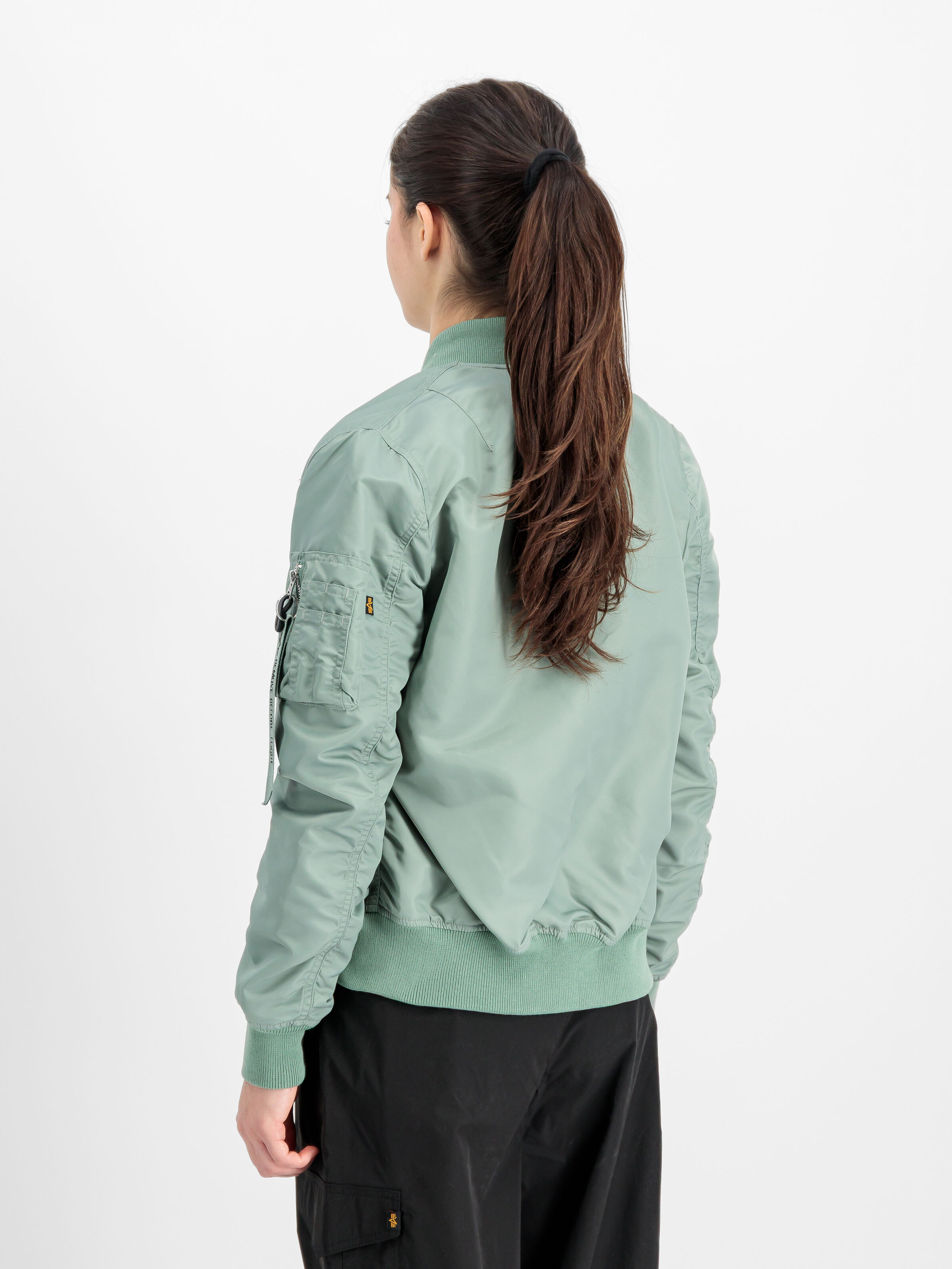 MA-1 VF Light Bomber Jacket Women frost green 156001_30_2_model_00003_211813