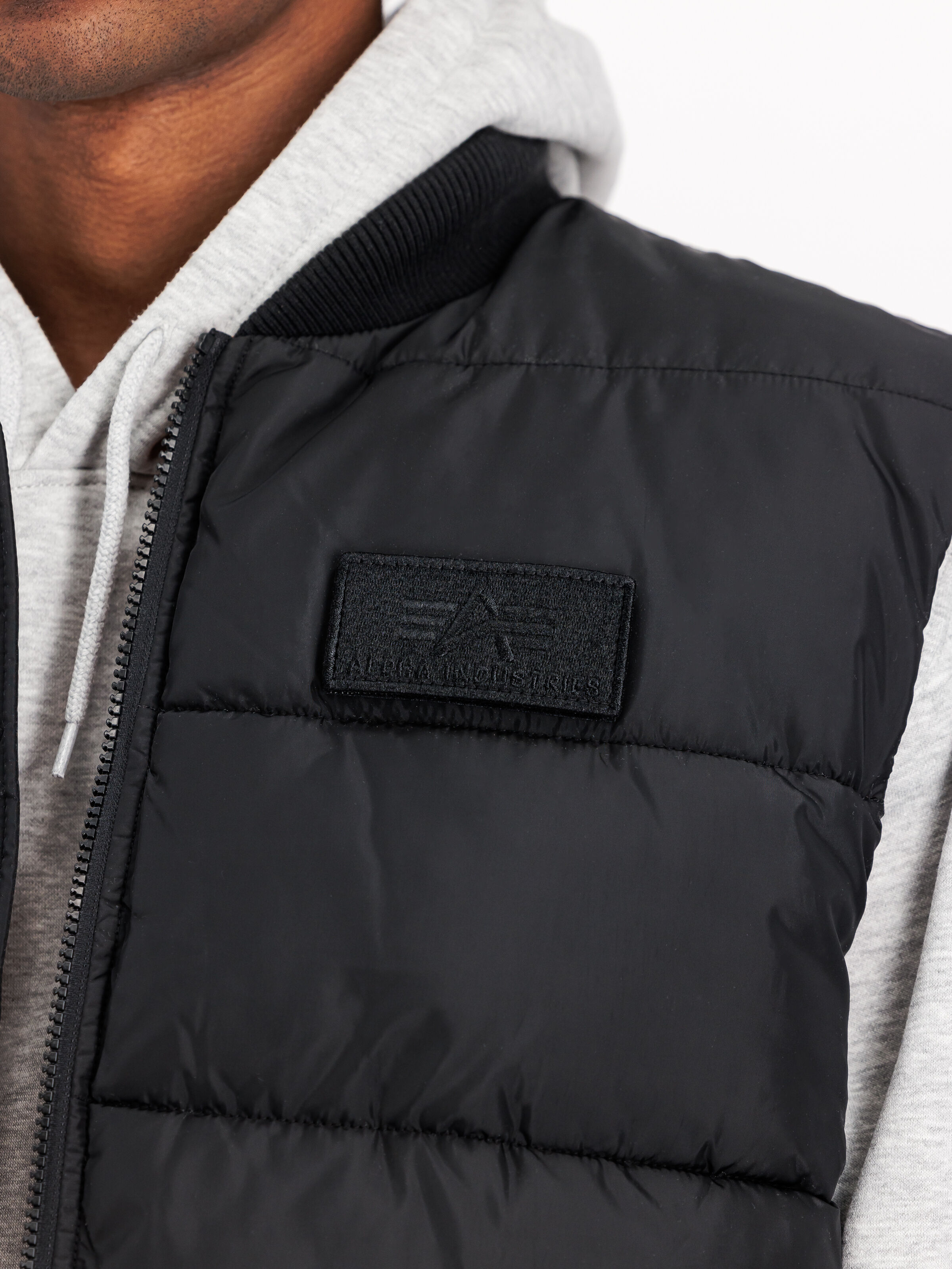 Puffer Vest black 118109_03_3_detail_00001_130609
