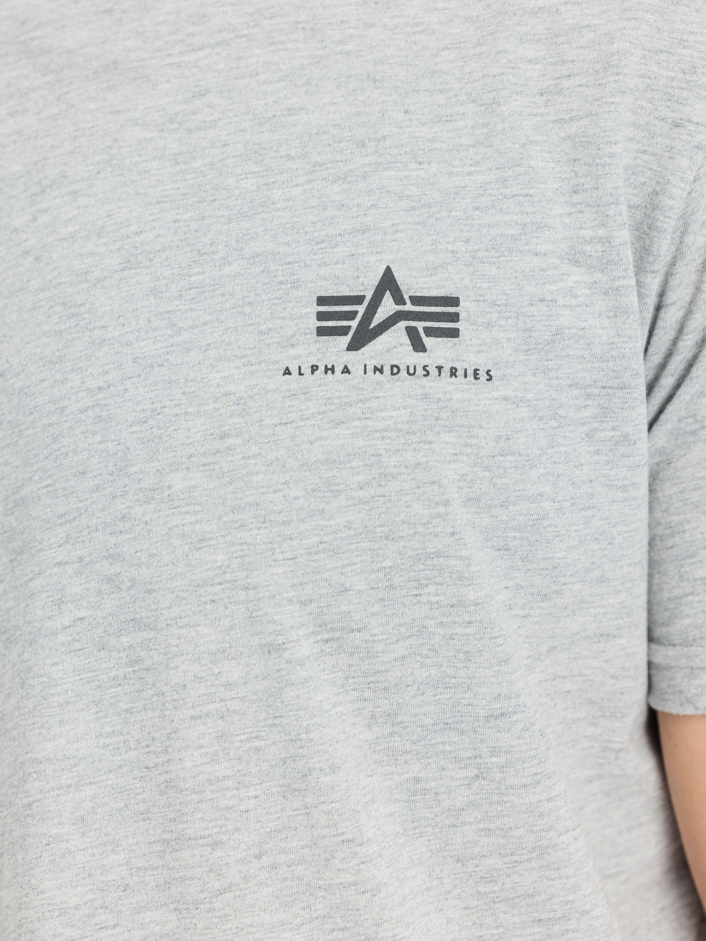 Basic Small Logo T-Shirt grey heather 188505_17_3_detail_00001_213665