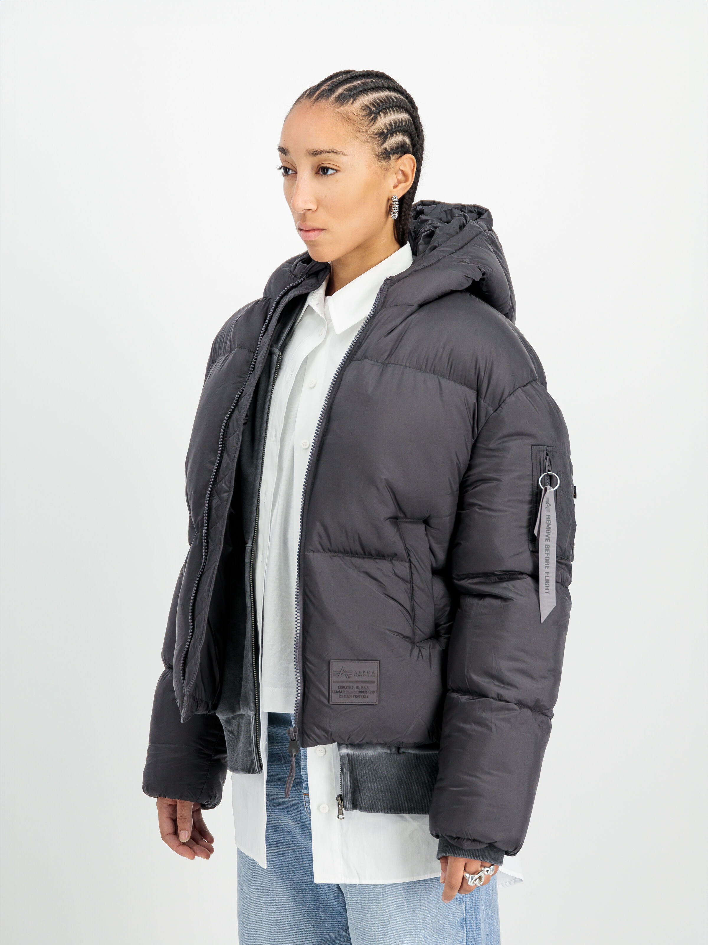 Cloud Puffer Bomber Winter Jacket Women vintage grey 148006_684_2_model_00003_117186