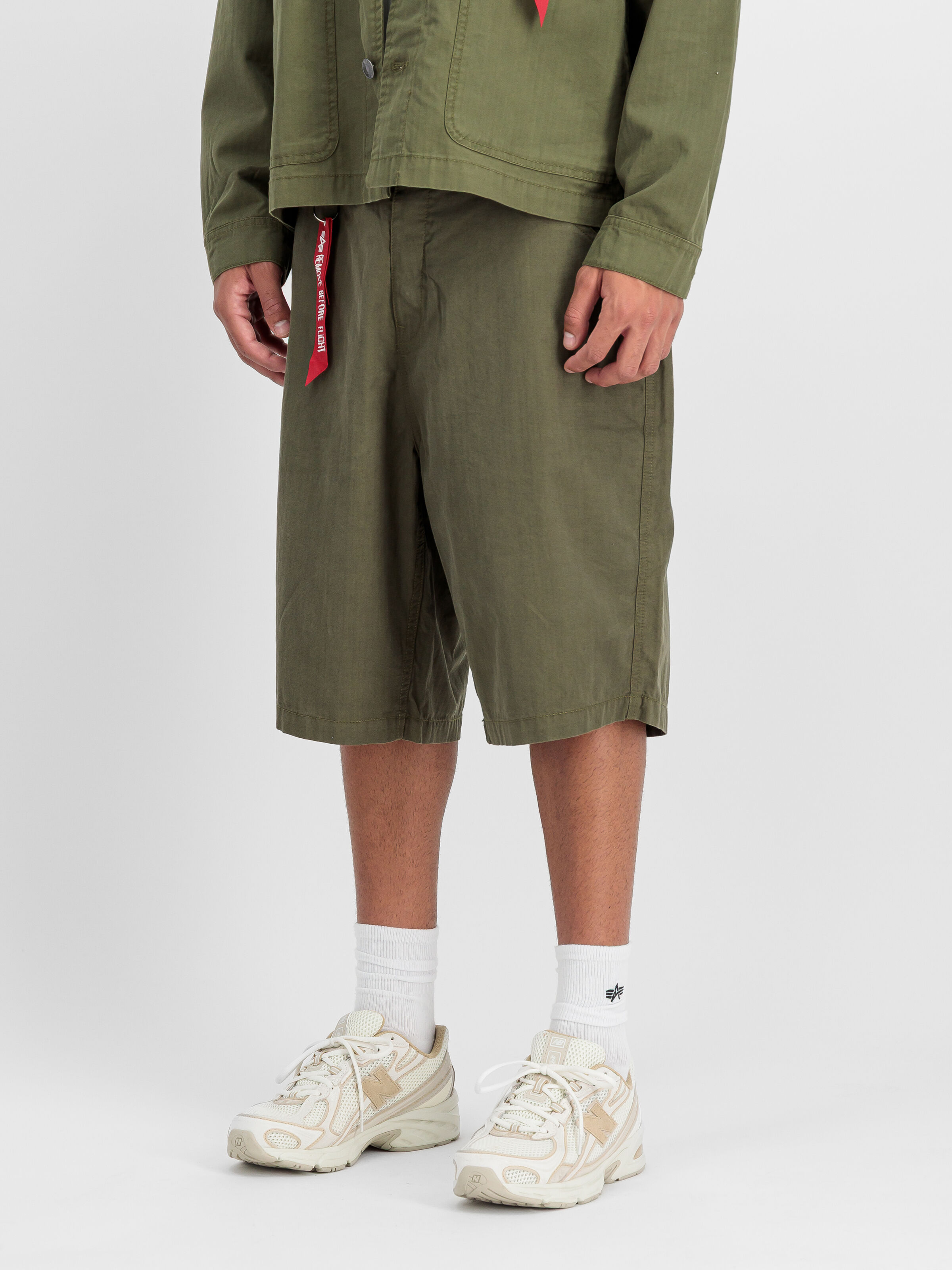 P41 HBT Combat Short dark olive 266254_142_2_model_00002_210519.jpg
