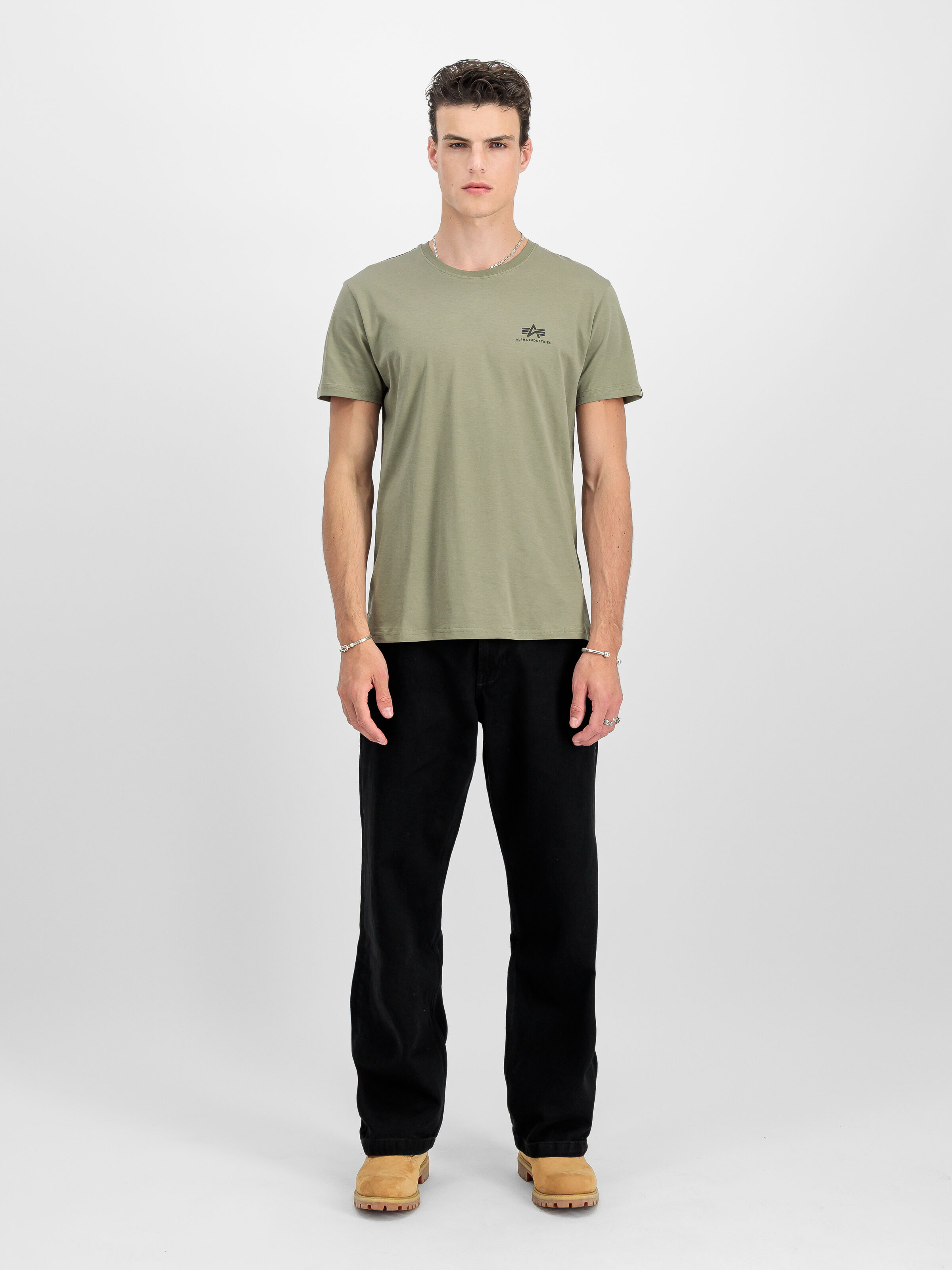 Basic Small Logo T-Shirt olive 188505_11_2_model_00001_189889