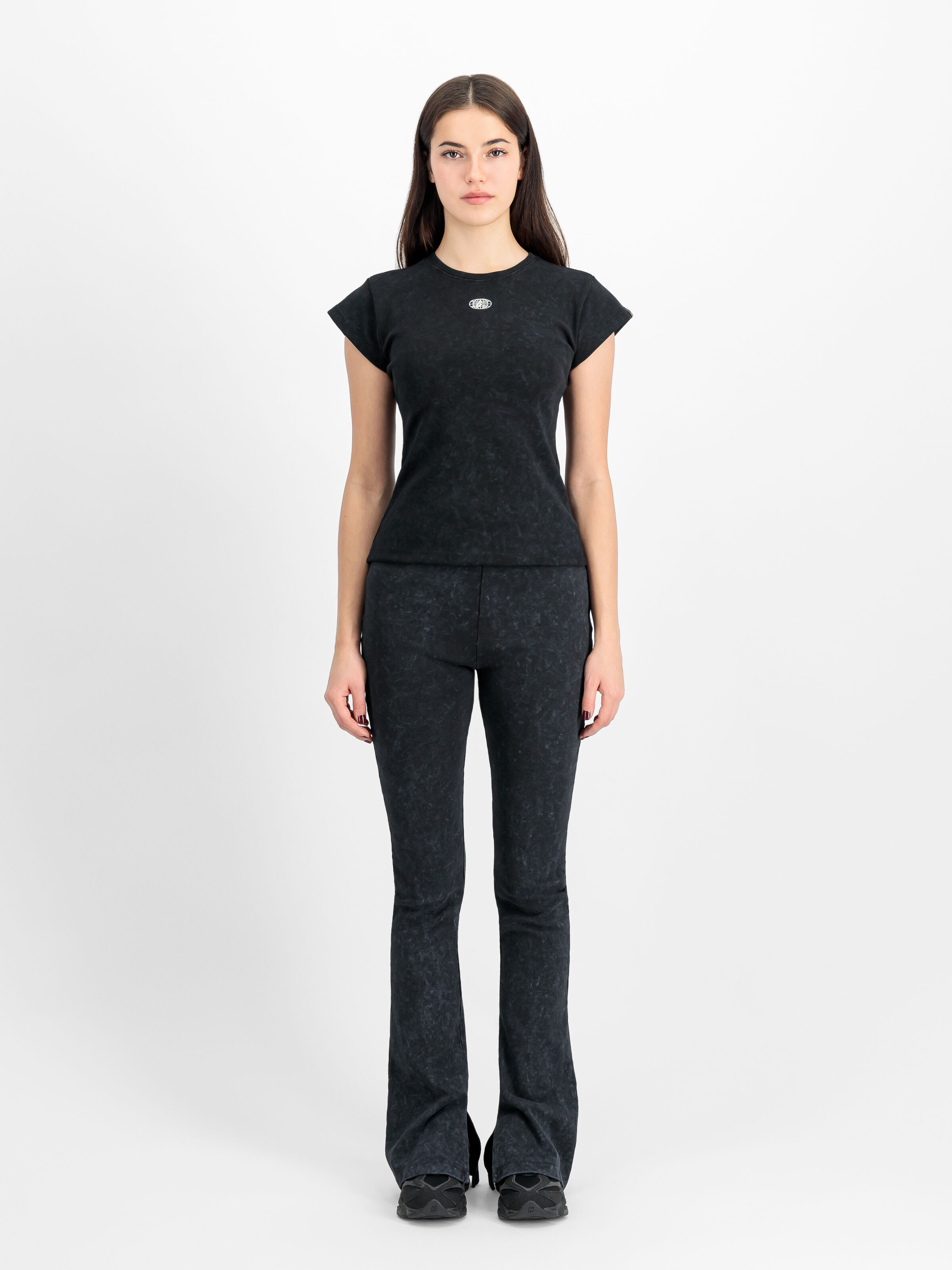 World Flared Pant Women black 266020_03_2_model_00001_212699