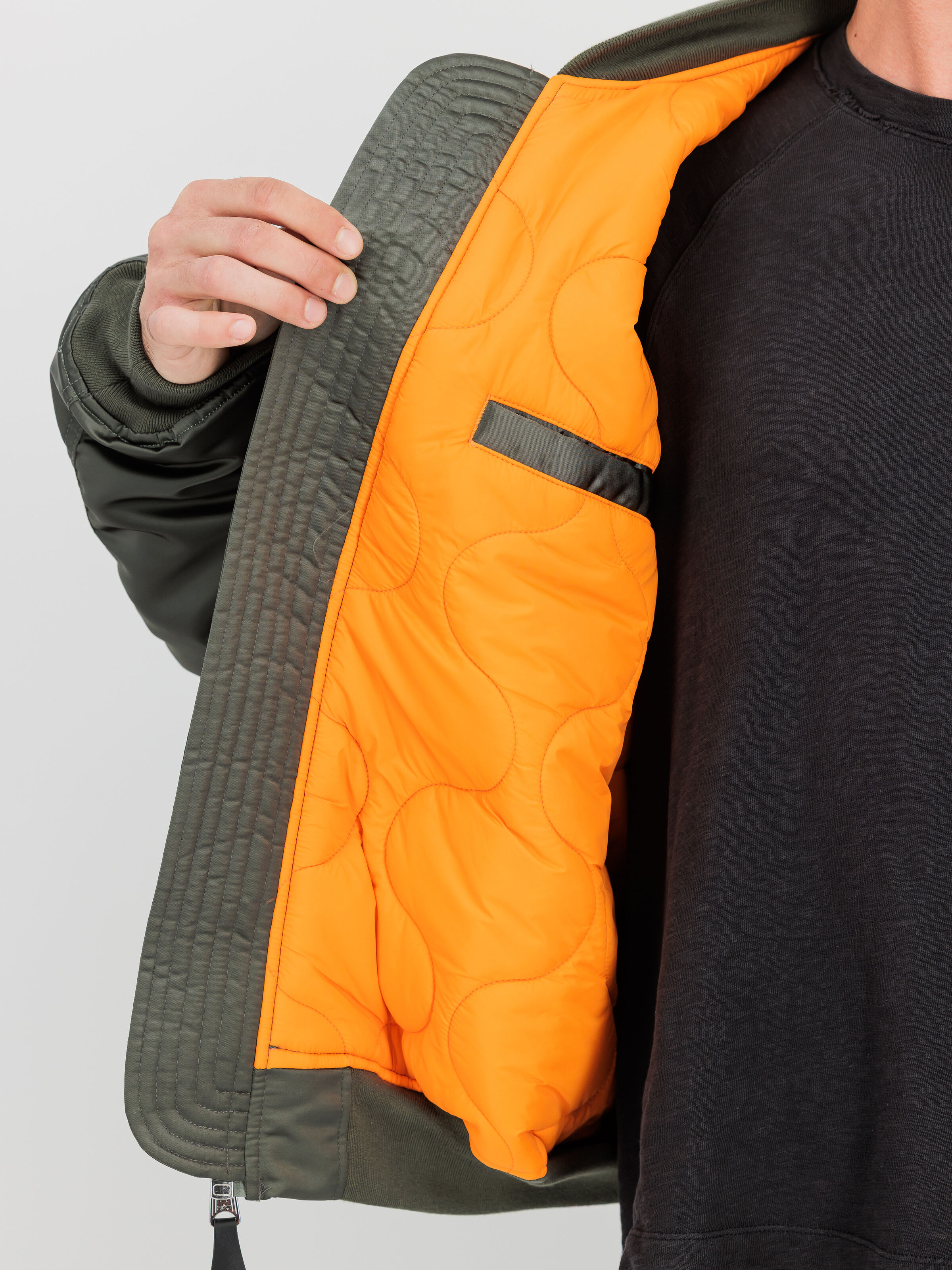 MA-1 UV Bomber Jacket vintage green 766027_432_3_detail_00001_245415