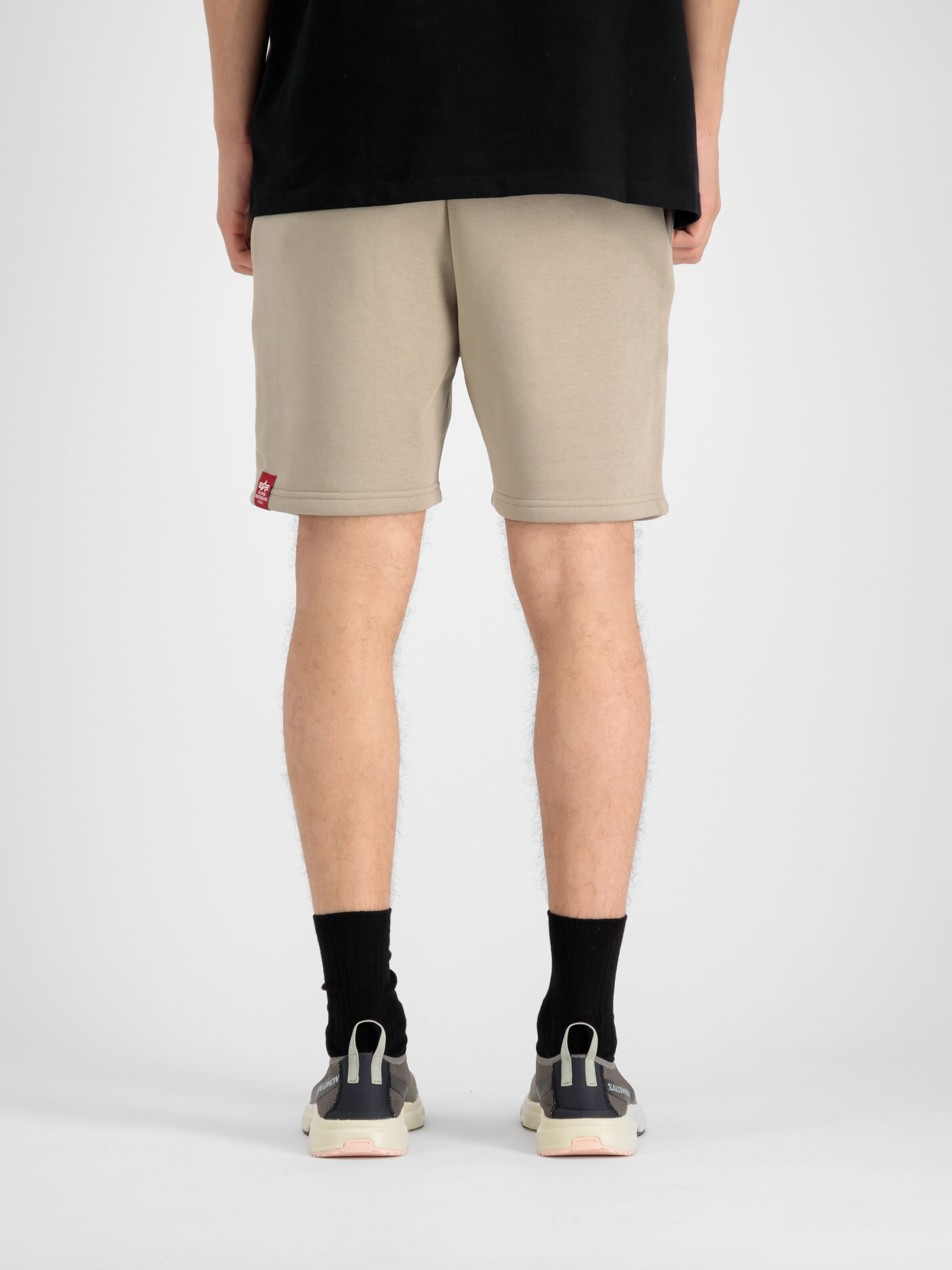 Alpha Puff Print Short vintage sand 146365_679_2_model_00008_149472