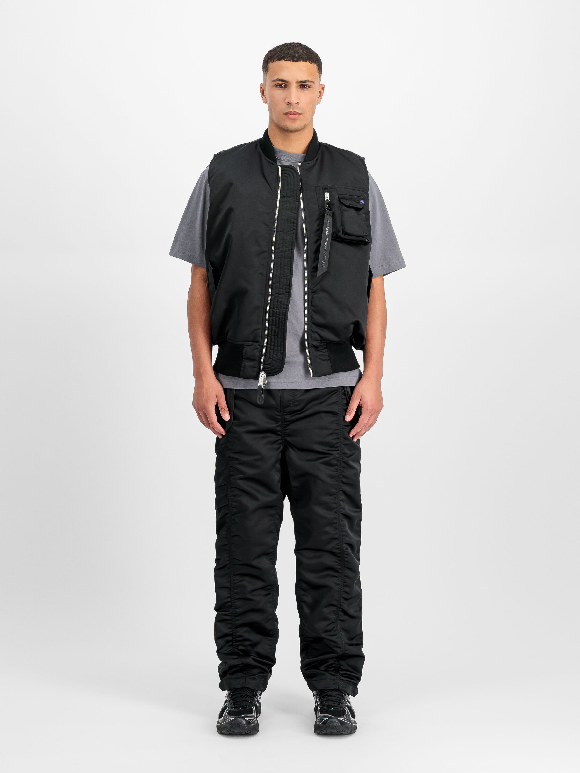 MA-1 Nylon Pant black 758200_03_2_model_00001_195642