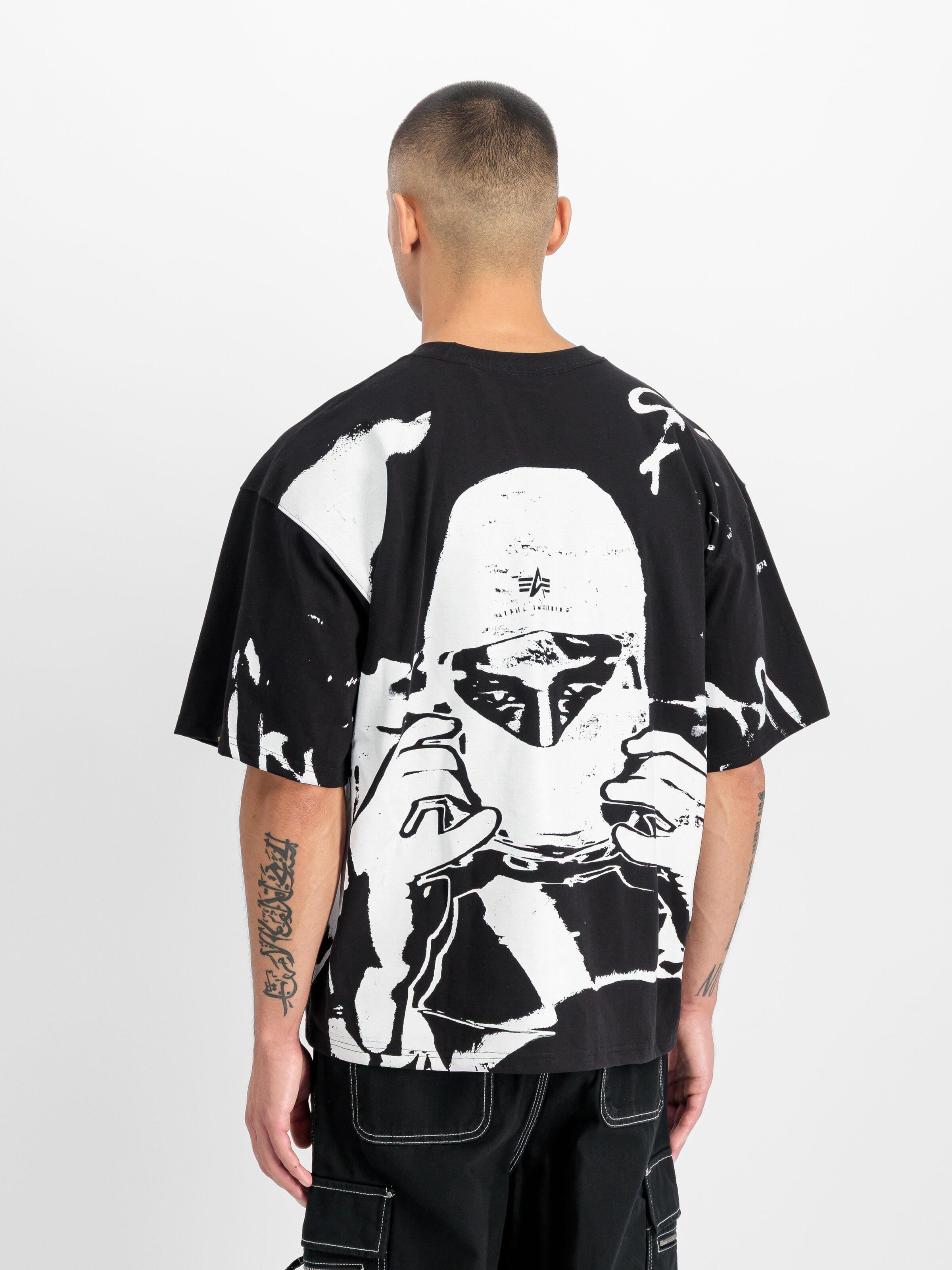 Balaclava Unisex Backprint T-Shirt black 266504_03_2_model_00004_212016