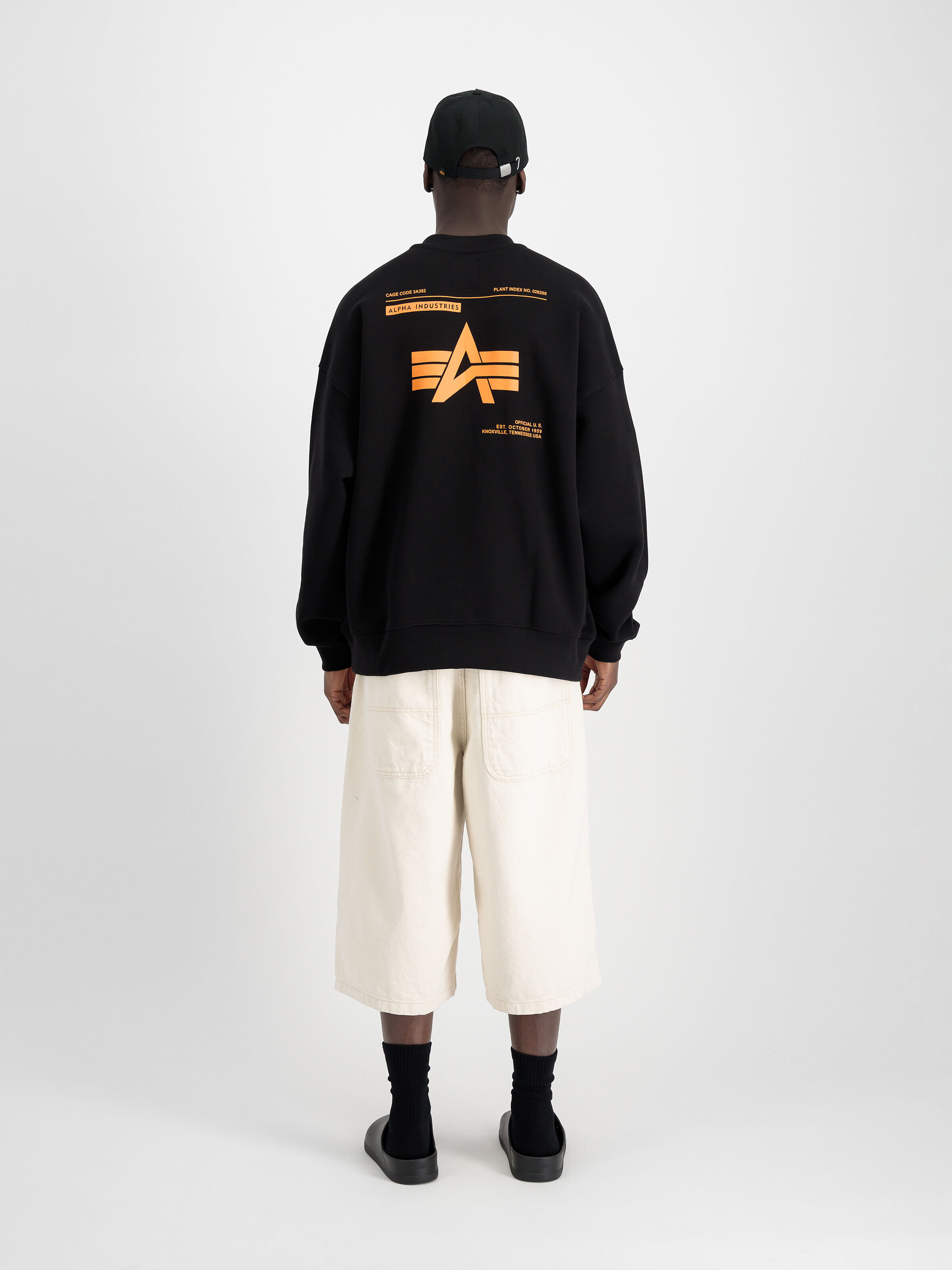 Logo Backprint Sweatshirt black 146304_03_2_model_00002_99211