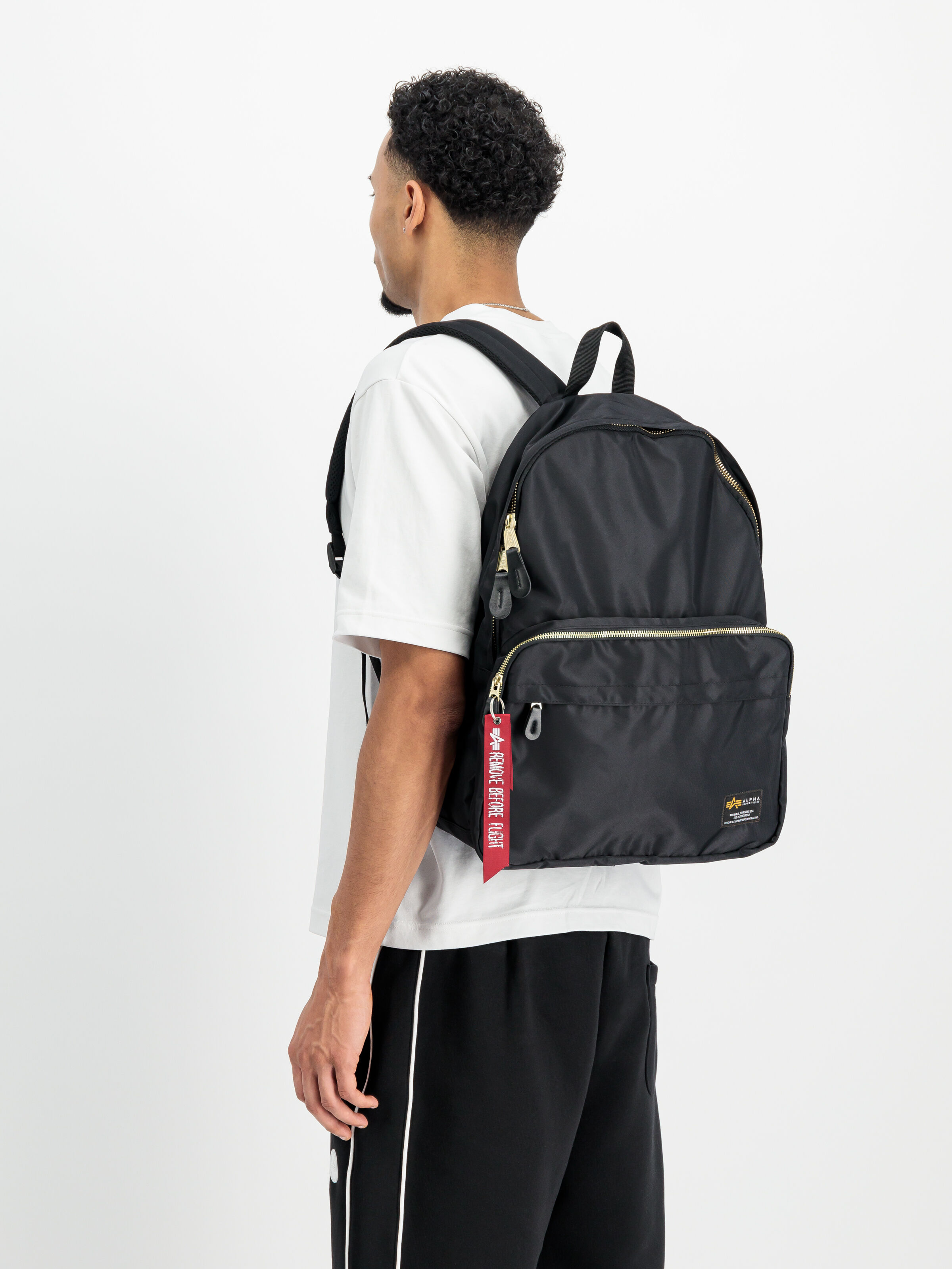 Crew Backpack black 156940_03_2_model_00001_152957