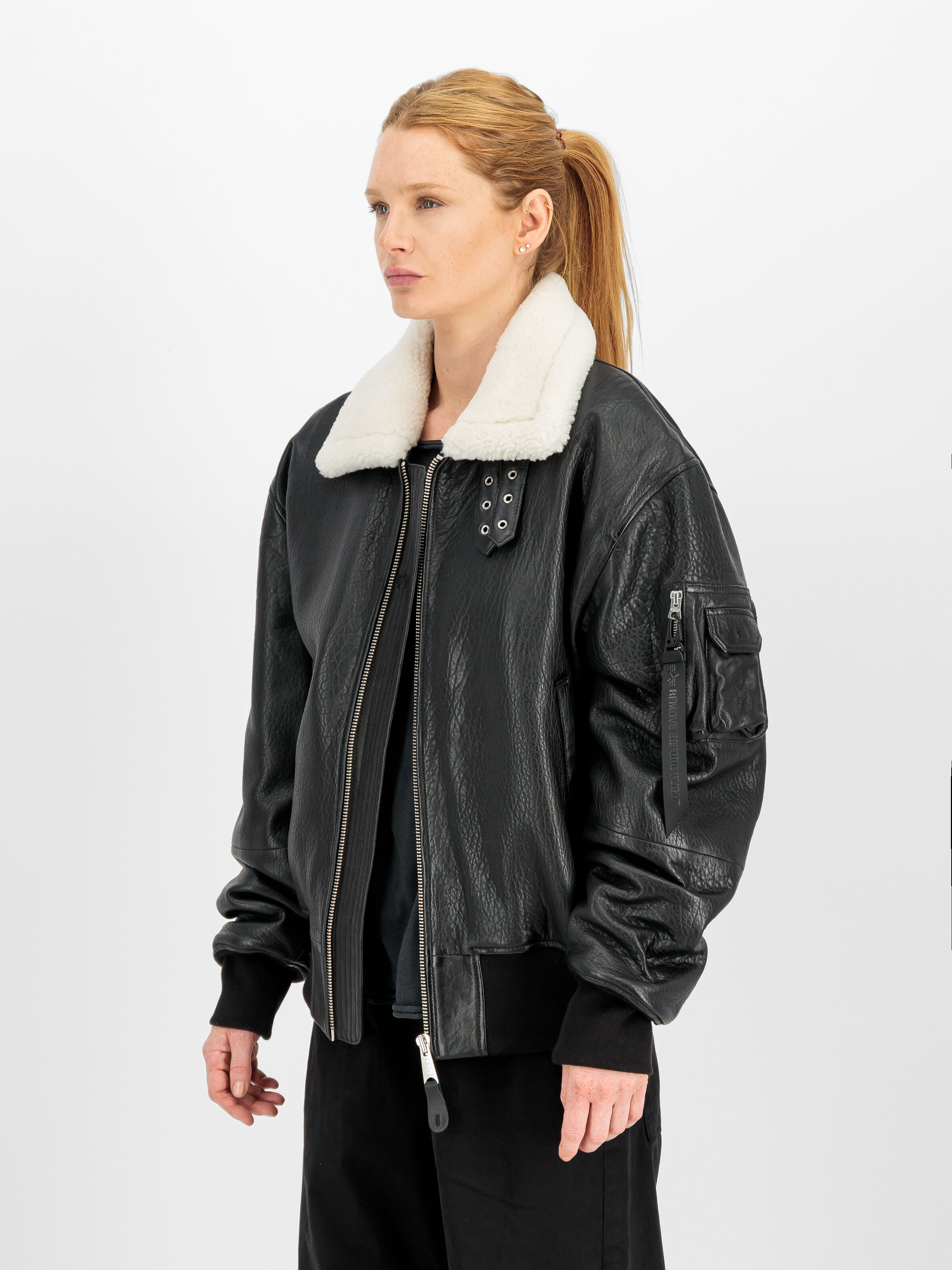 B-15 Leather UV Bomber Jacket black 768004_03_2_model_00006_245455