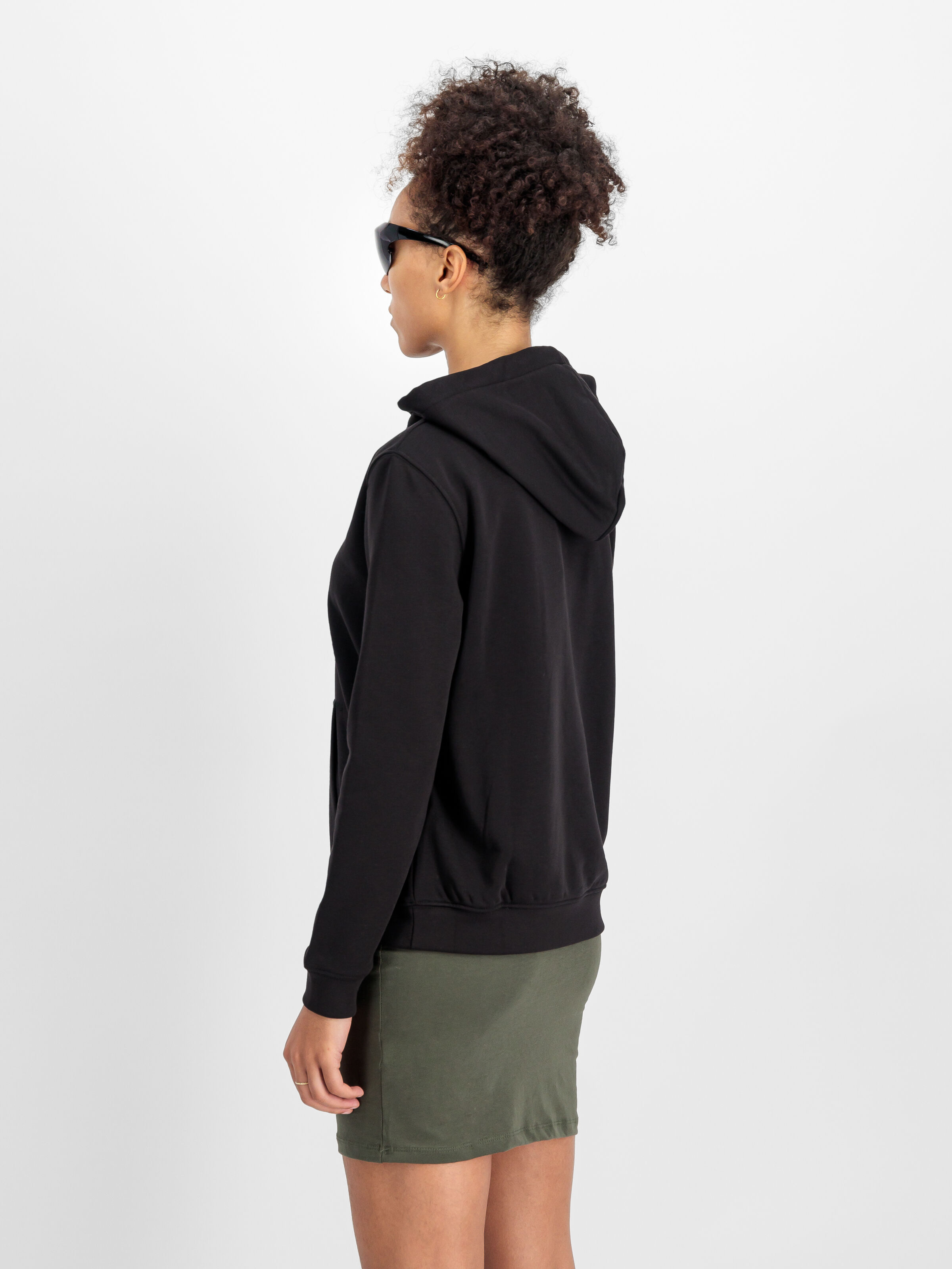 New Basic Big Logo Hoodie Women black 196032_03_2_model_00004_112530