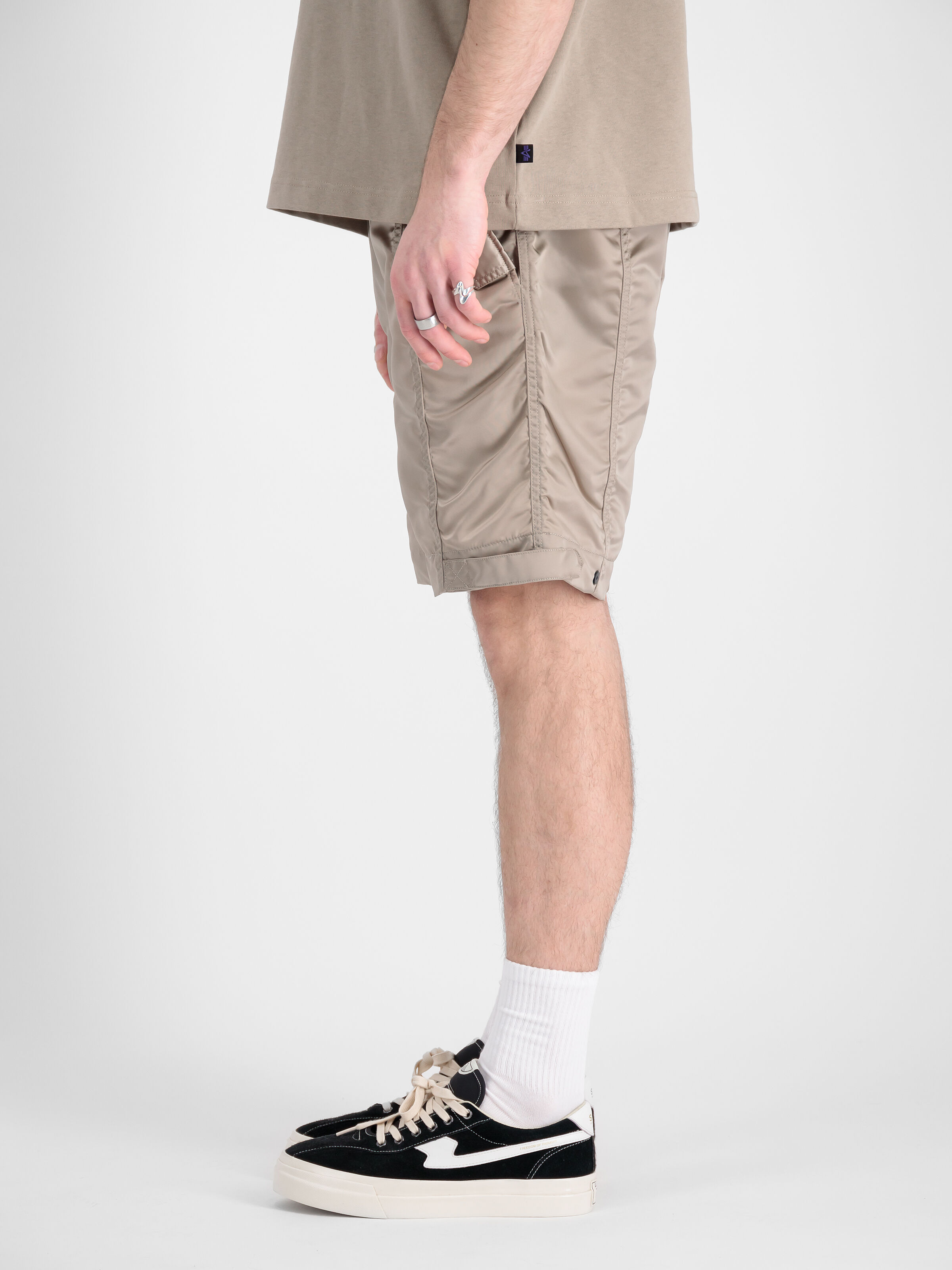 Nylon UV Short vintage sand 146253UV_679_2_model_00004_103073